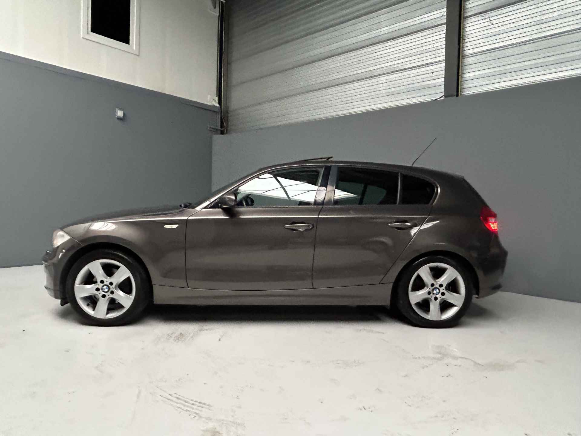 BMW 1-serie 120i High Executive - 6/29