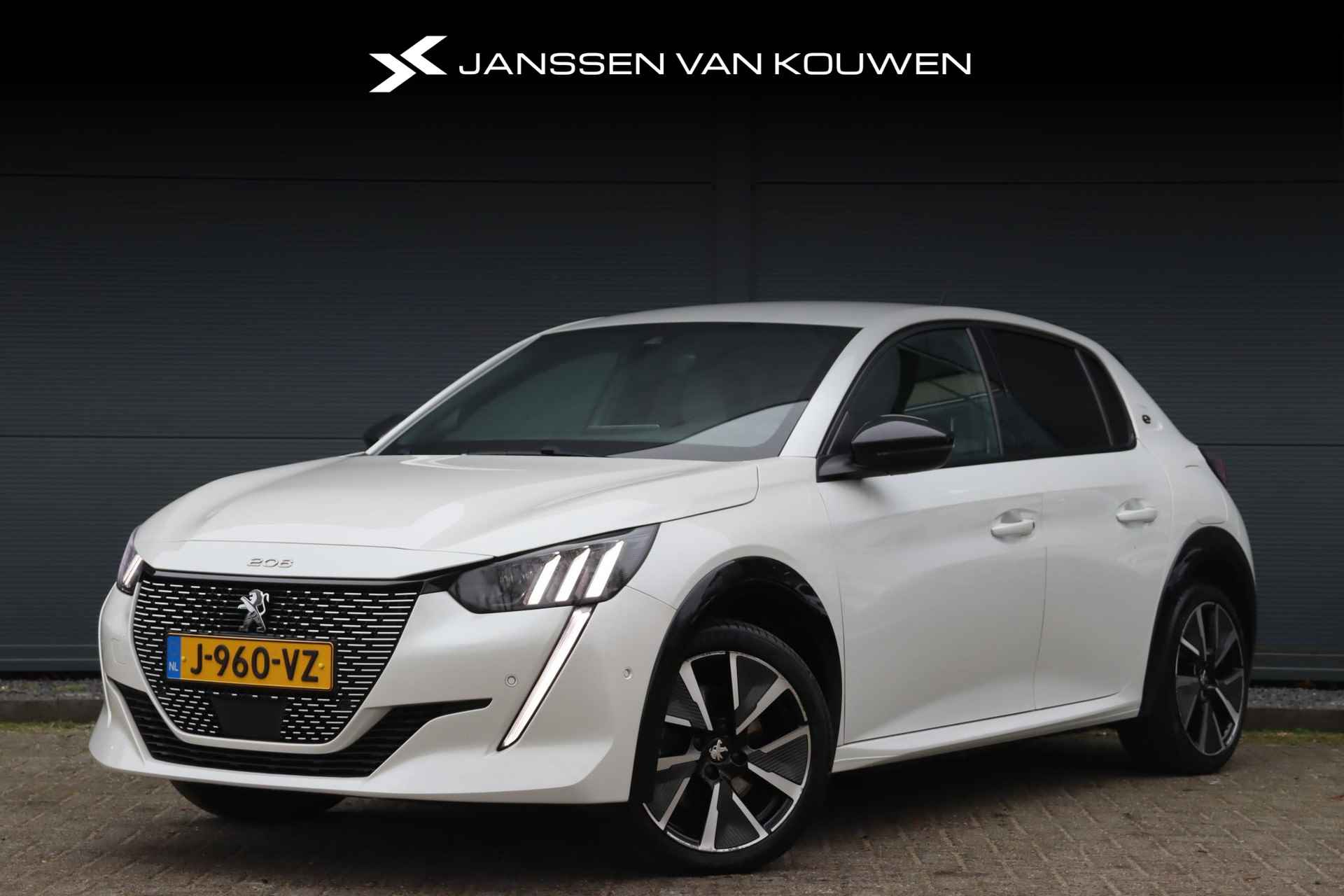 Peugeot e-208 EV GT 350 50 kWh / Stoelverwarming / Sfeerverlichting / Achteruitrijcamera