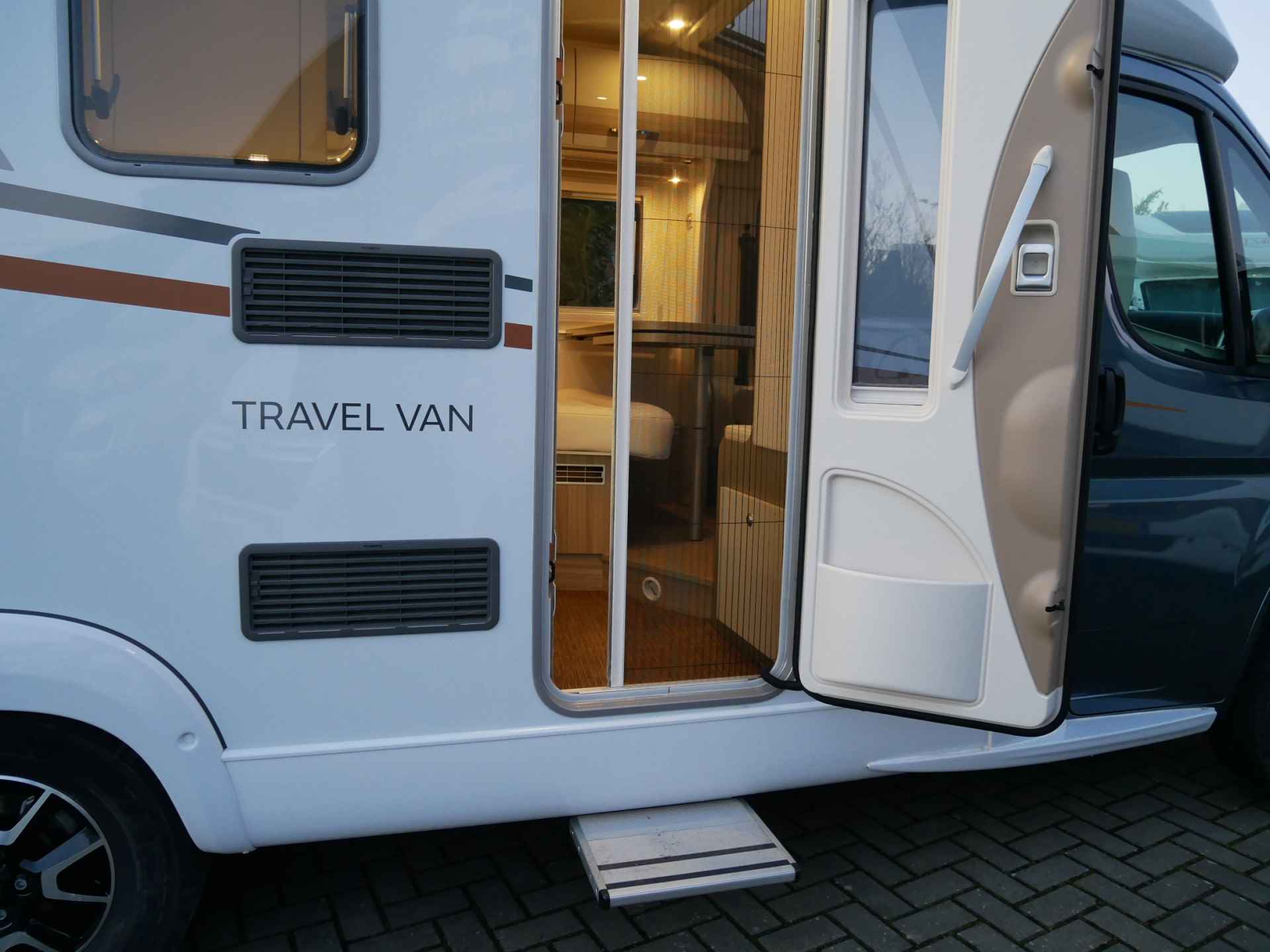 Bürstner Travel Van T 620G, Lengtebedden, Crossover, XL Garage!! - 21/34
