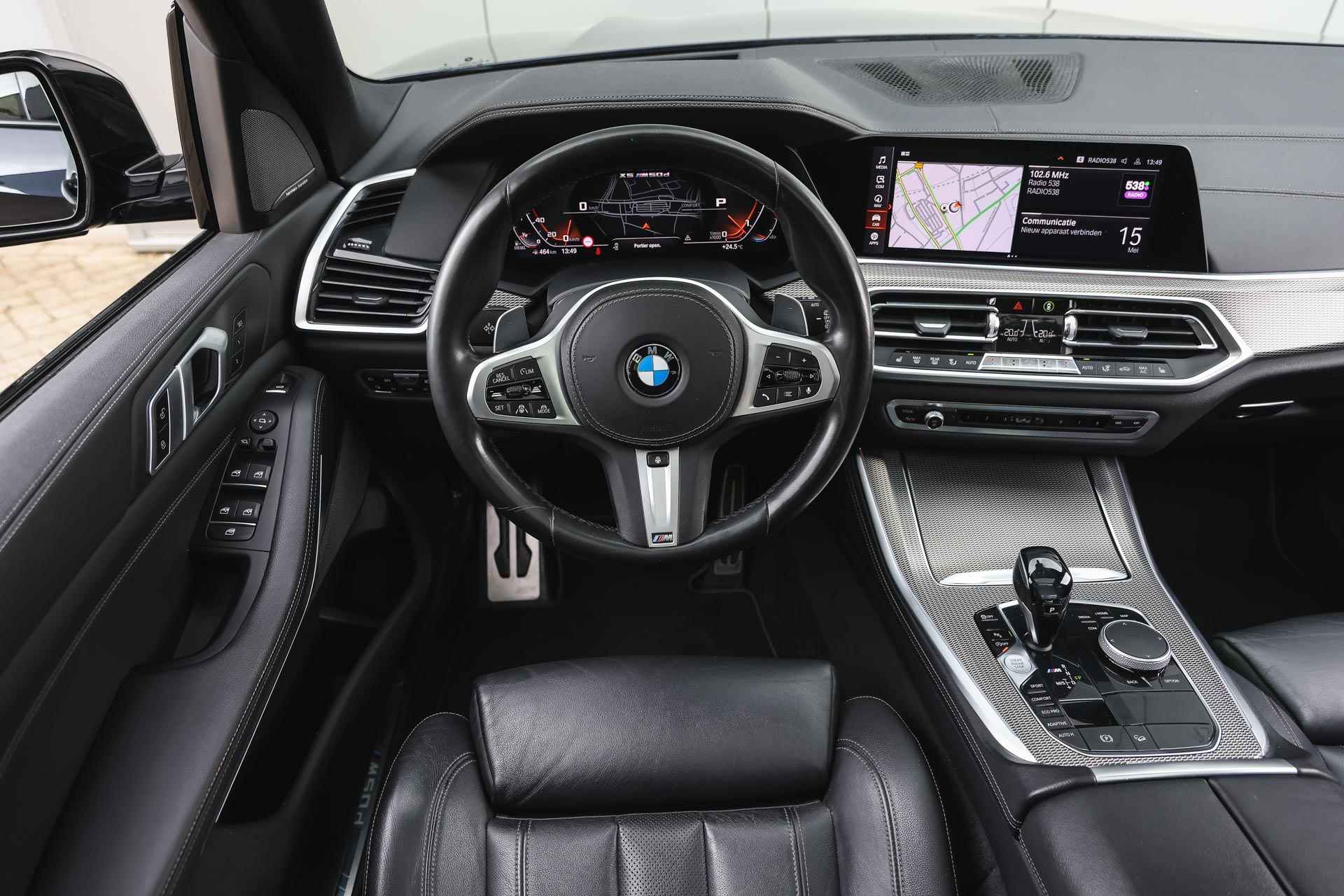 BMW X5 M50d High Executive Automaat / Panoramadak / Laserlight / Head-Up / Harman Kardon / Live Cockpit Professional / Gesture Control / Parking Assistant - 4/44