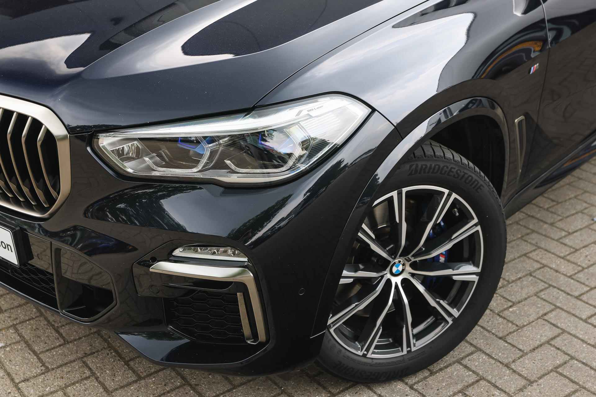 BMW X5 M50d High Executive Automaat / Panoramadak / Laserlight / Head-Up / Harman Kardon / Live Cockpit Professional / Gesture Control / Parking Assistant - 35/44