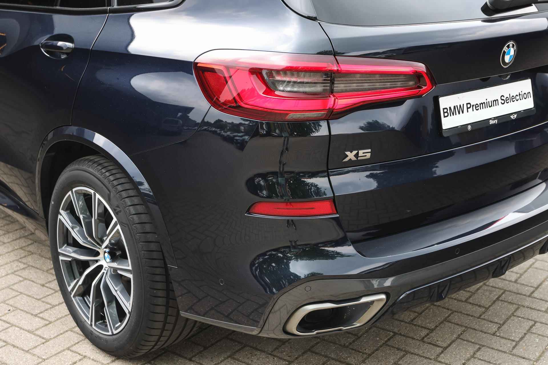 BMW X5 M50d High Executive Automaat / Panoramadak / Laserlight / Head-Up / Harman Kardon / Live Cockpit Professional / Gesture Control / Parking Assistant - 40/44