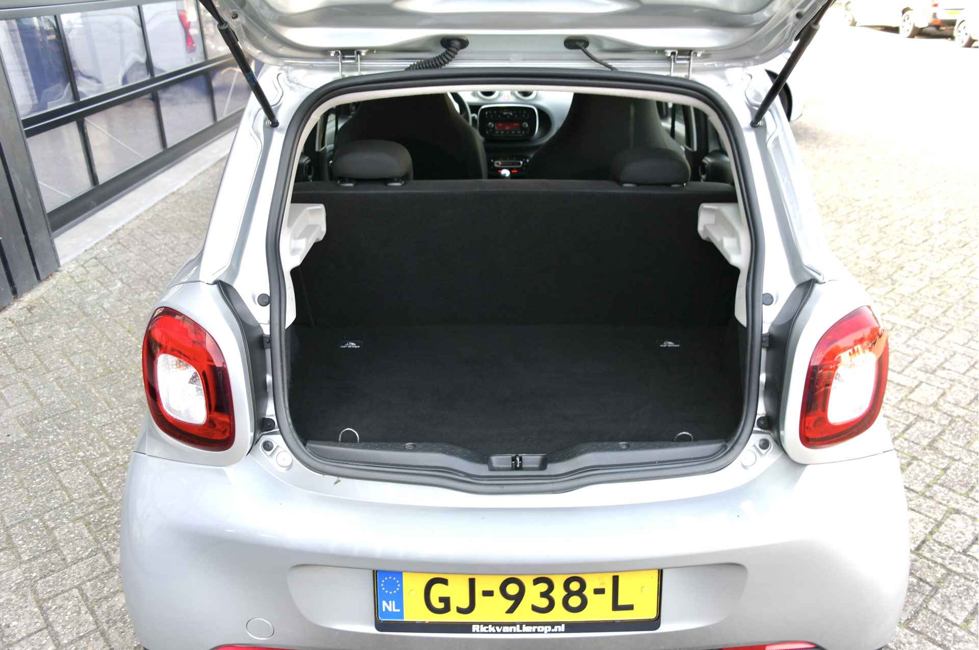 Smart Forfour 1.0 Pure | NL-Auto | Cruise | Airco | Lage KM - 19/29