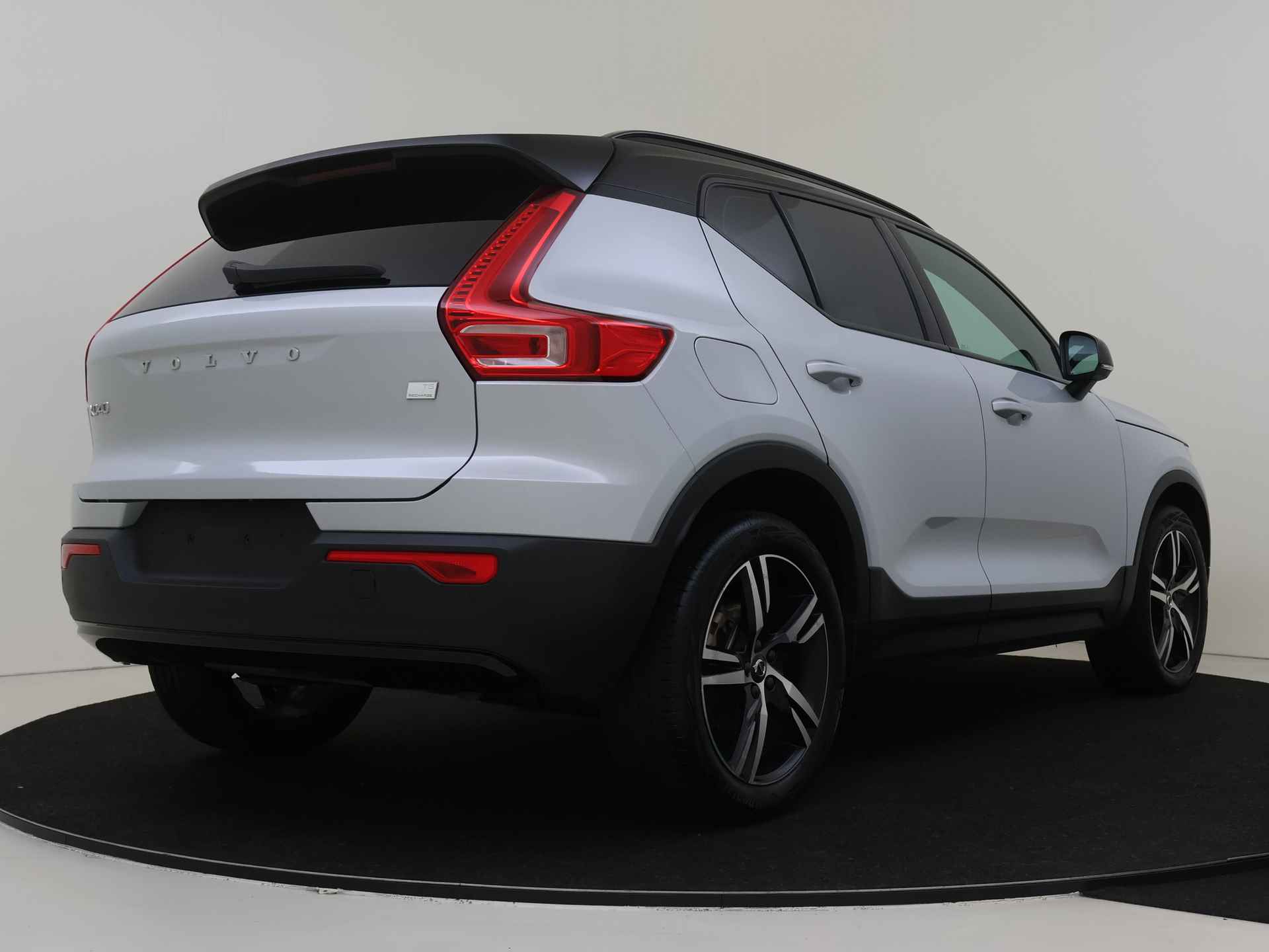 Volvo XC40 1.5 T5 Recharge R-Design Prachtstaat ! - 11/47