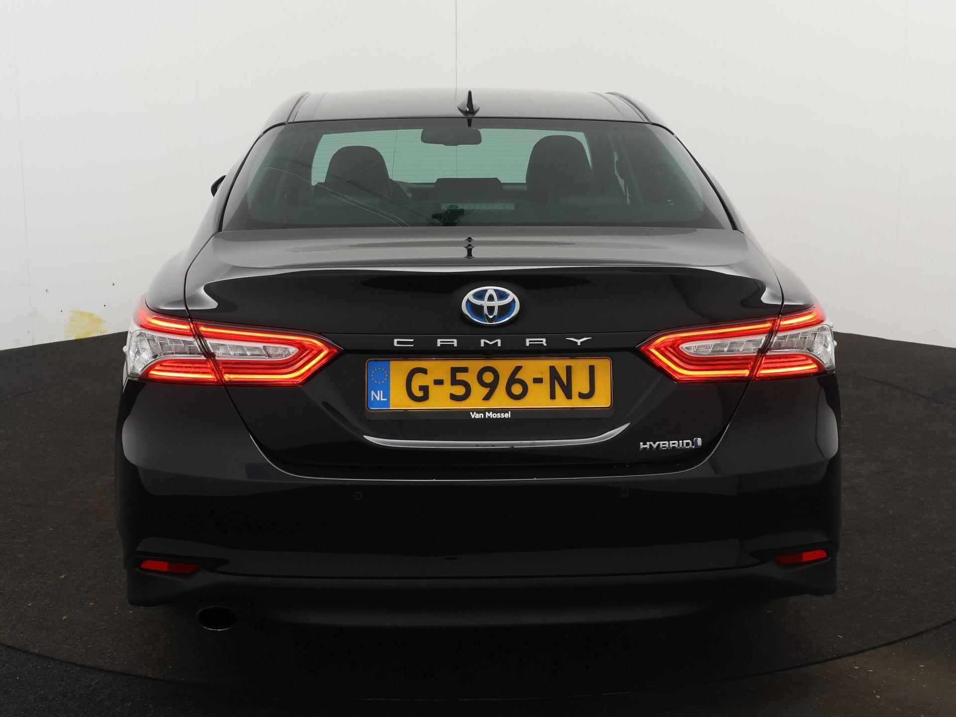 Toyota Camry 2.5 Hybrid Executive | Achteruitrijcamera | Parkeersensoren | Stoelverwarming | Leder | - 3/15