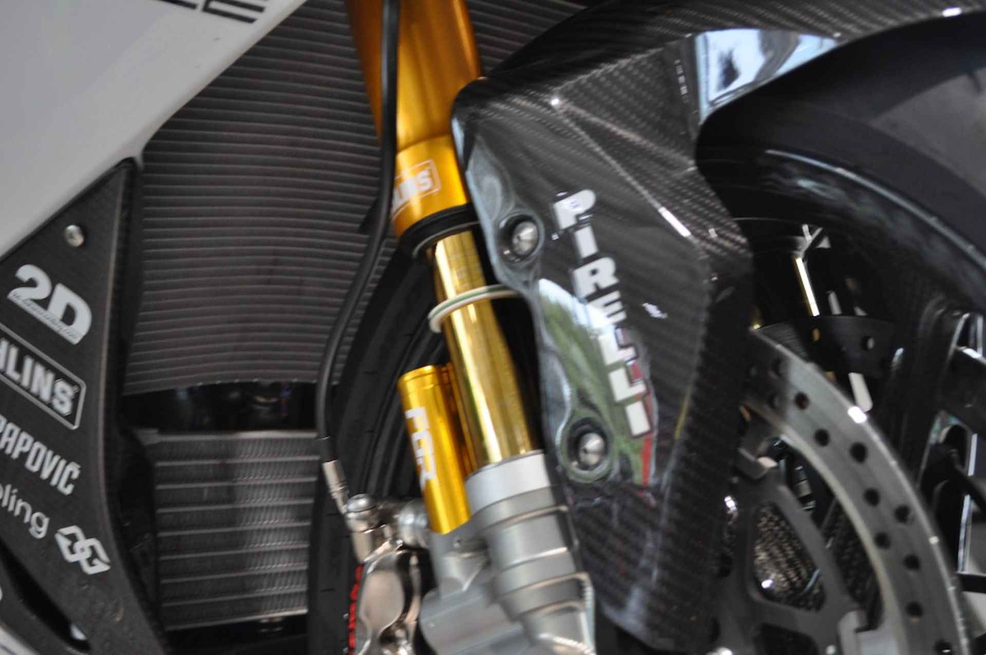 BMW Hp4 Racer 497 - 750 - 13/27