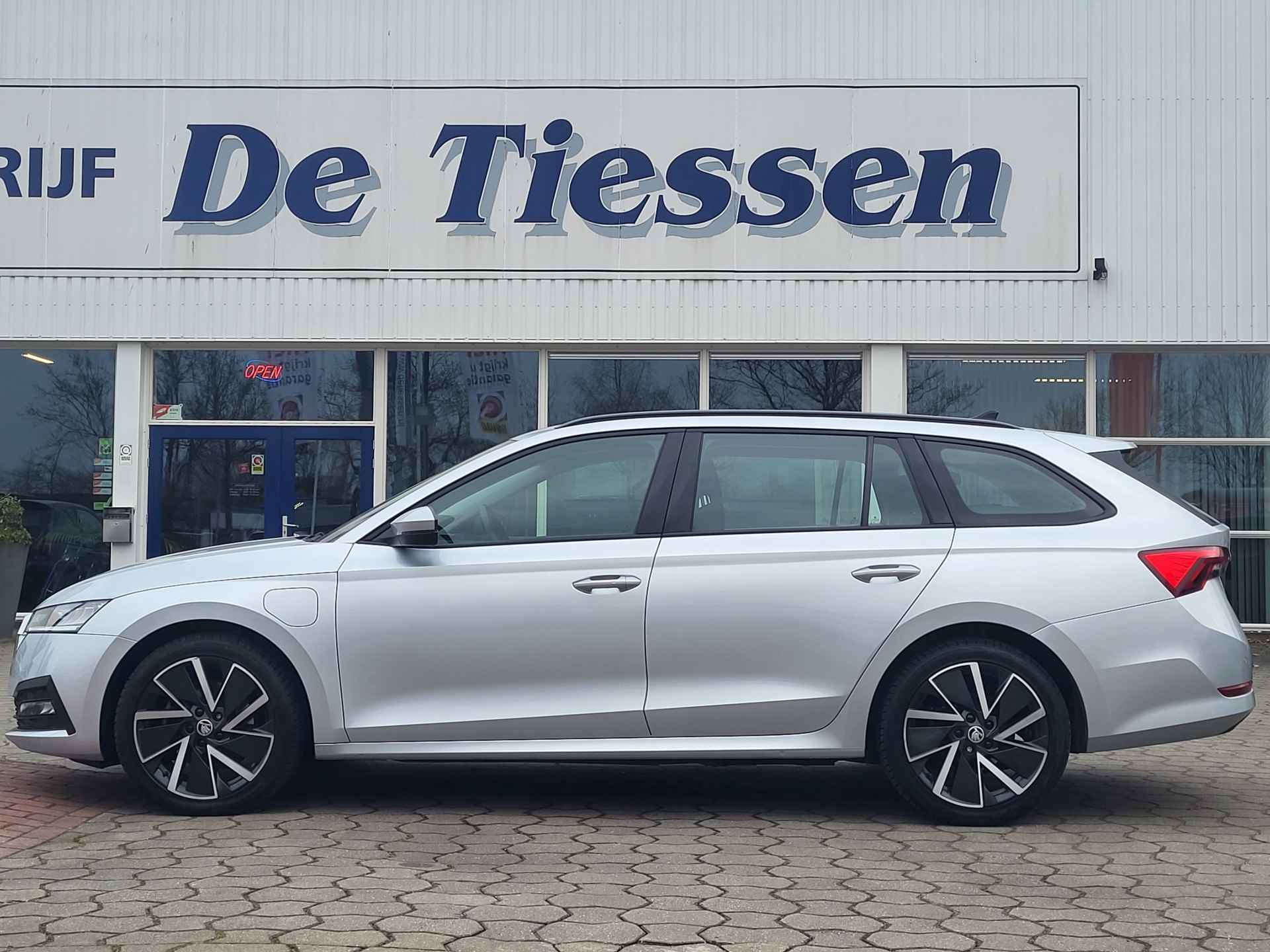 Škoda Octavia Combi 1.4 TSI iV PHEV Business Edition Plus, Rijklaar met beurt & garantie! - 3/37