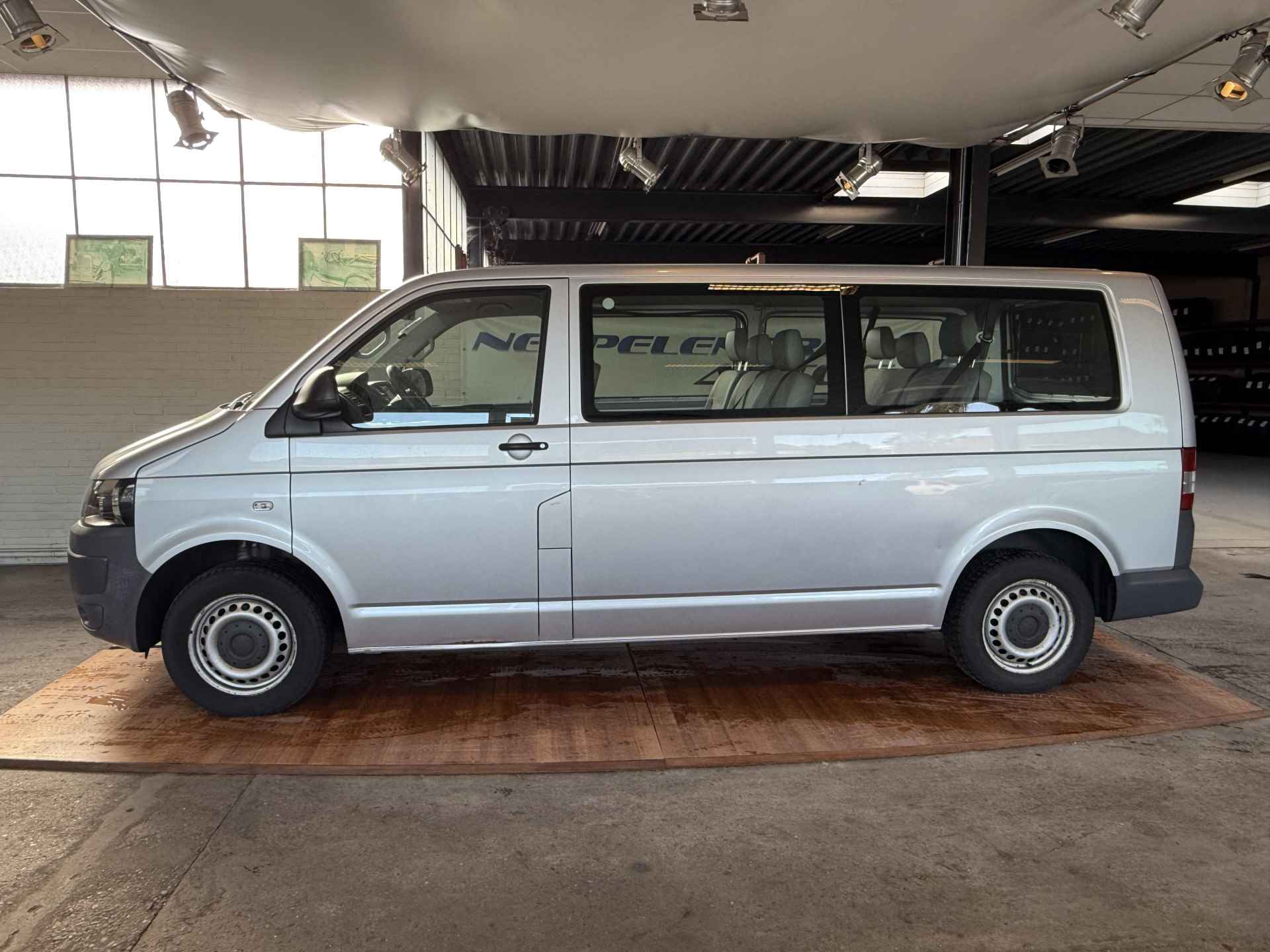 Volkswagen Transporter Kombi 2.0 TDI L2H1 BM Comfortline - 2/18