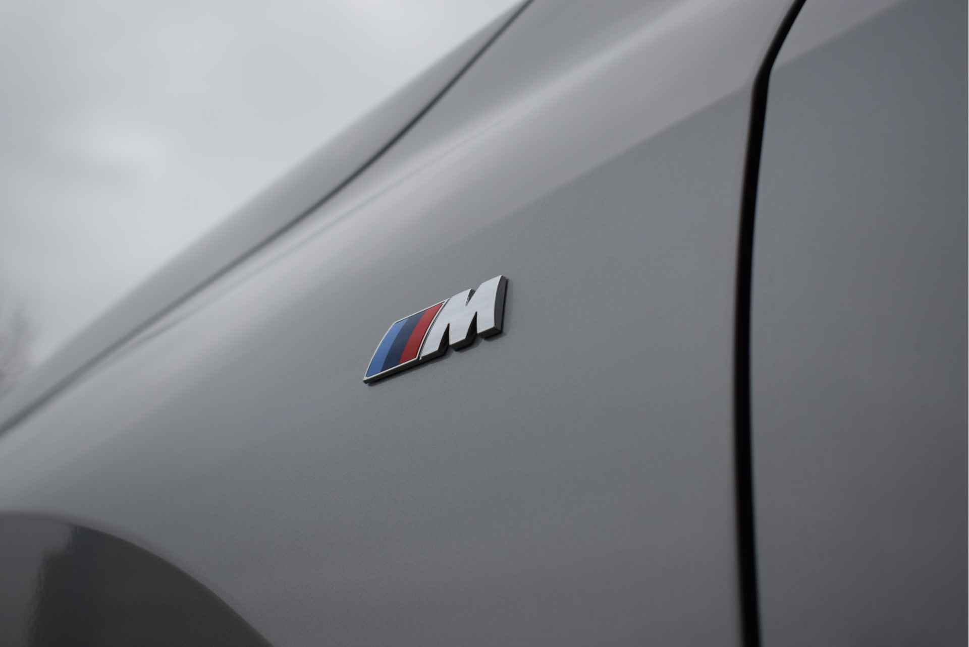 BMW iX1 xDrive30 High Executive M Sport 67 kWh / Sportstoelen / Adaptief M Onderstel / Parking Assistant Plus / Adaptieve LED / Memory Seats / Comfort Access / Harman-Kardon - 15/29