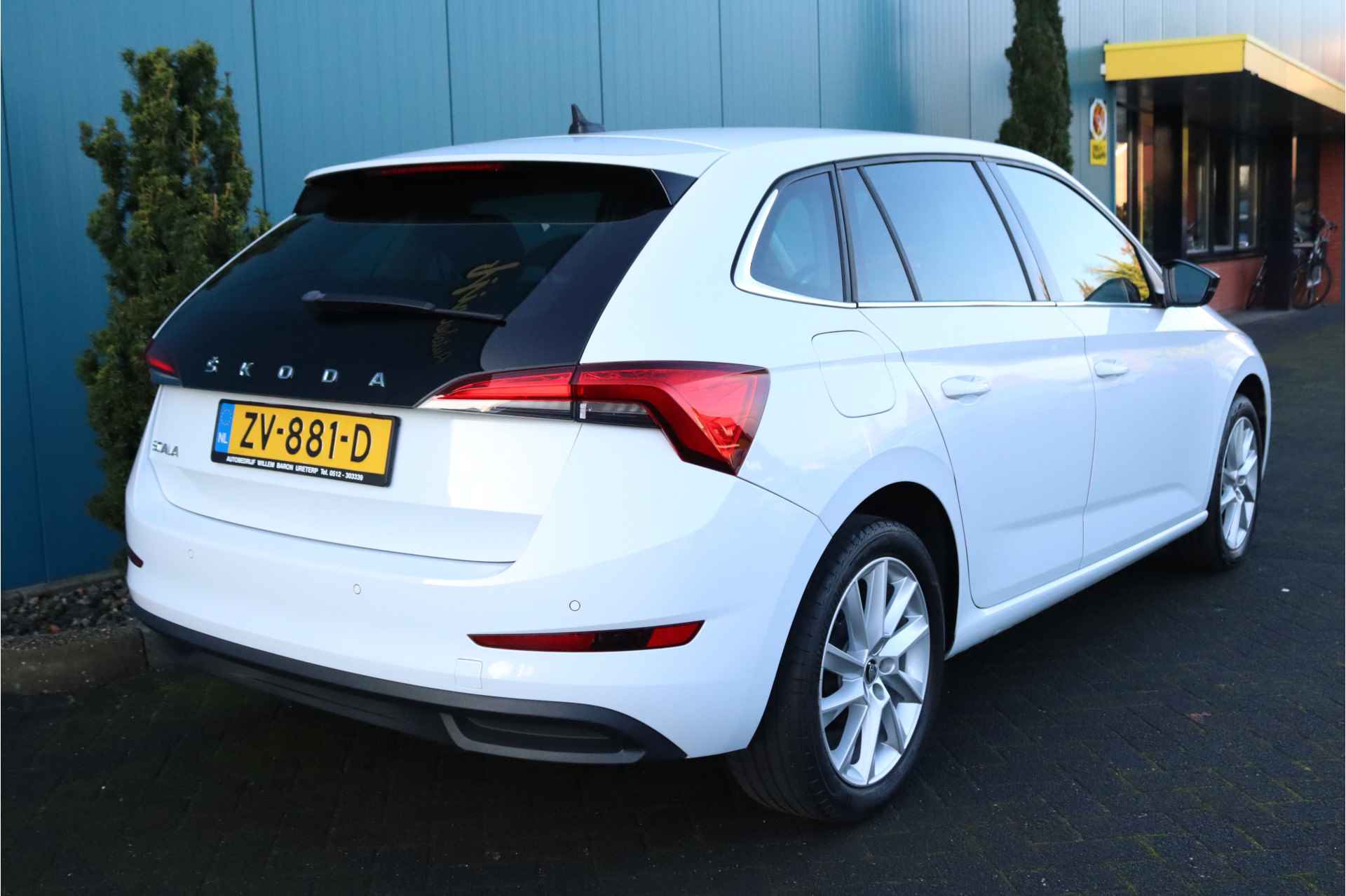 Škoda Scala 1.0 TSI First Edition ECC/CRUISE/LANE.ASSIST/STOELV./CARPLAY/LED/NAV VIA APP/BLUETOOTH/PDC/LMV - 7/48