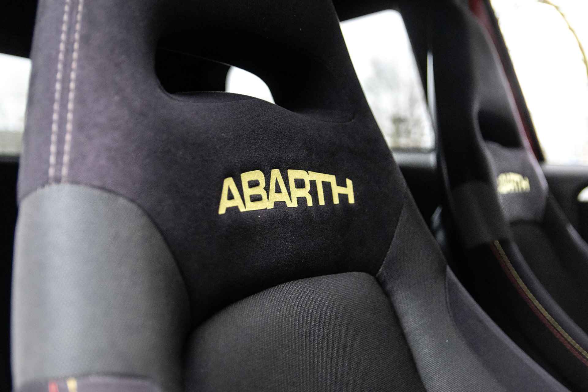 Fiat Punto Evo 1.4 Abarth Supersport | 1/68 Serie Limitata | 180 PK | Kuipstoelen | Trekhaak | Sportuitlaat - 24/32