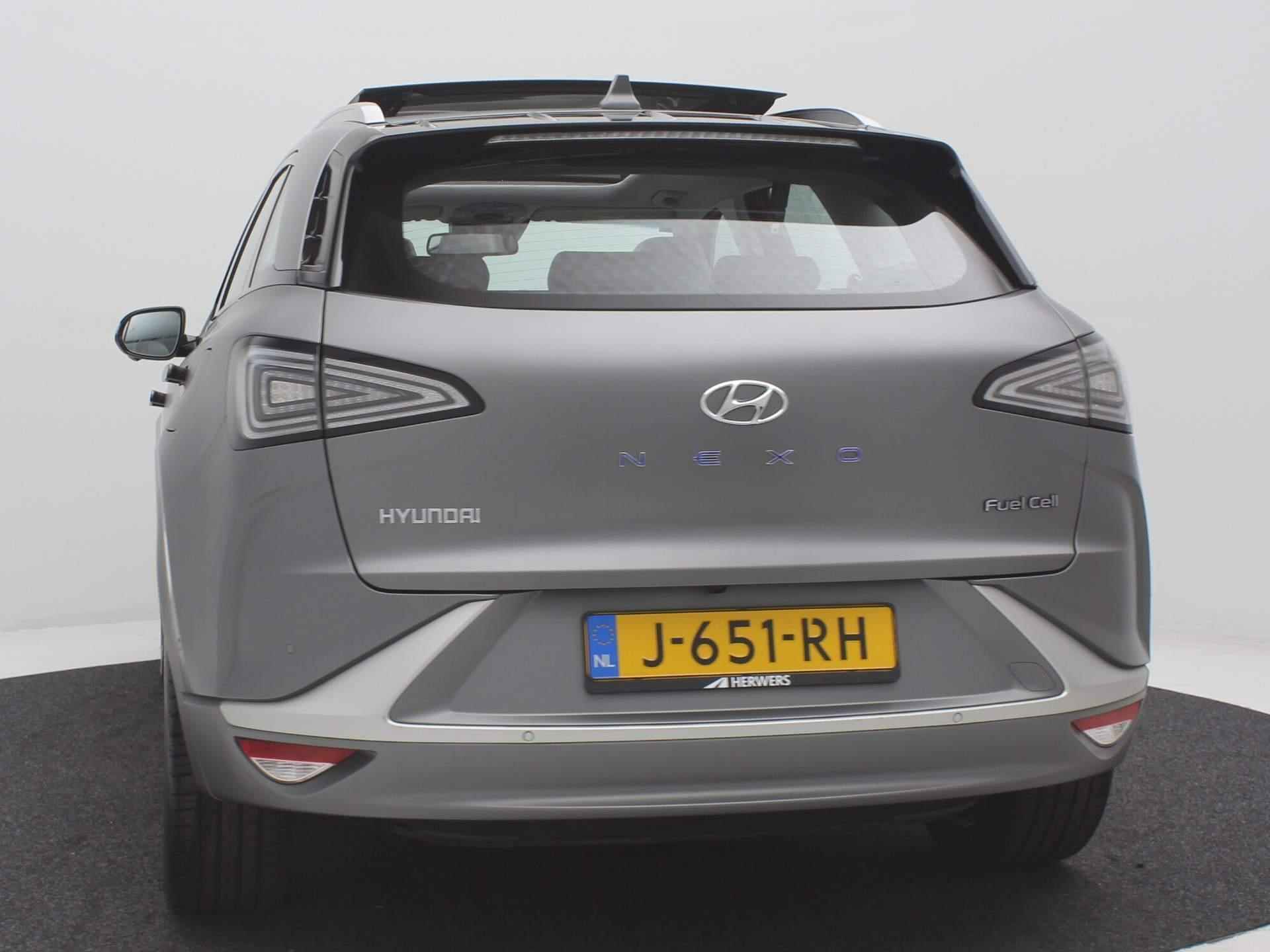 Hyundai NEXO FCEV Plus Pack Waterstof Automaat / GROOT GLAZEN SCHUIF-KANTELDAK / WATERSTOF / ADAPTIVE CRUISE CONTROL / FULL OPTION / LEDEREN BEKLEDING / STOELVERWARMING & STOELKOELING / APPLE CARPLAY & ANDROID AUTO / KEYLESS ENTRY / PARKEERSENSOREN RONDOM / - 20/102