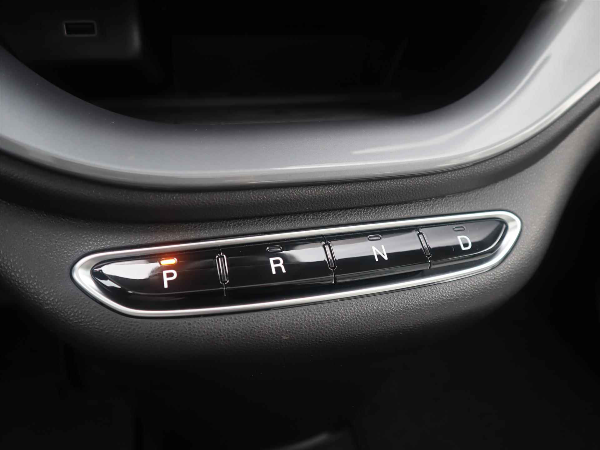 FIAT 500 42kWh 118PK Automaat La Prima NIEUW, Rijklaarprijs | Navigatie | Camera | Apple Carplay | Adaptieve Cruise Control - 44/75