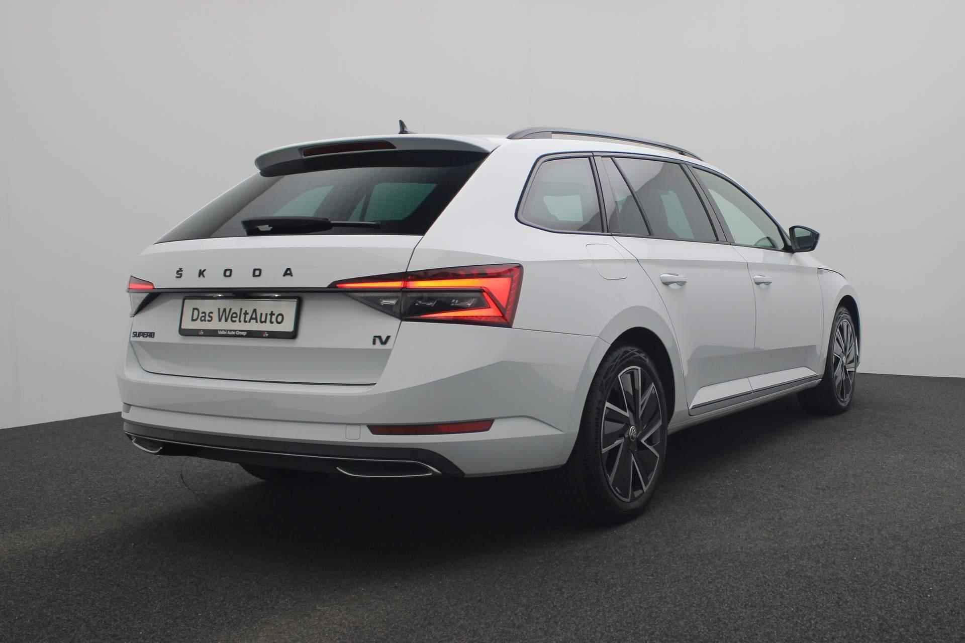 Skoda Superb Combi 1.4 TSI 218PK DSG iV Sportline Business | Matrix LED | Keyless | Camera | 18 inch | Navi - 3/40