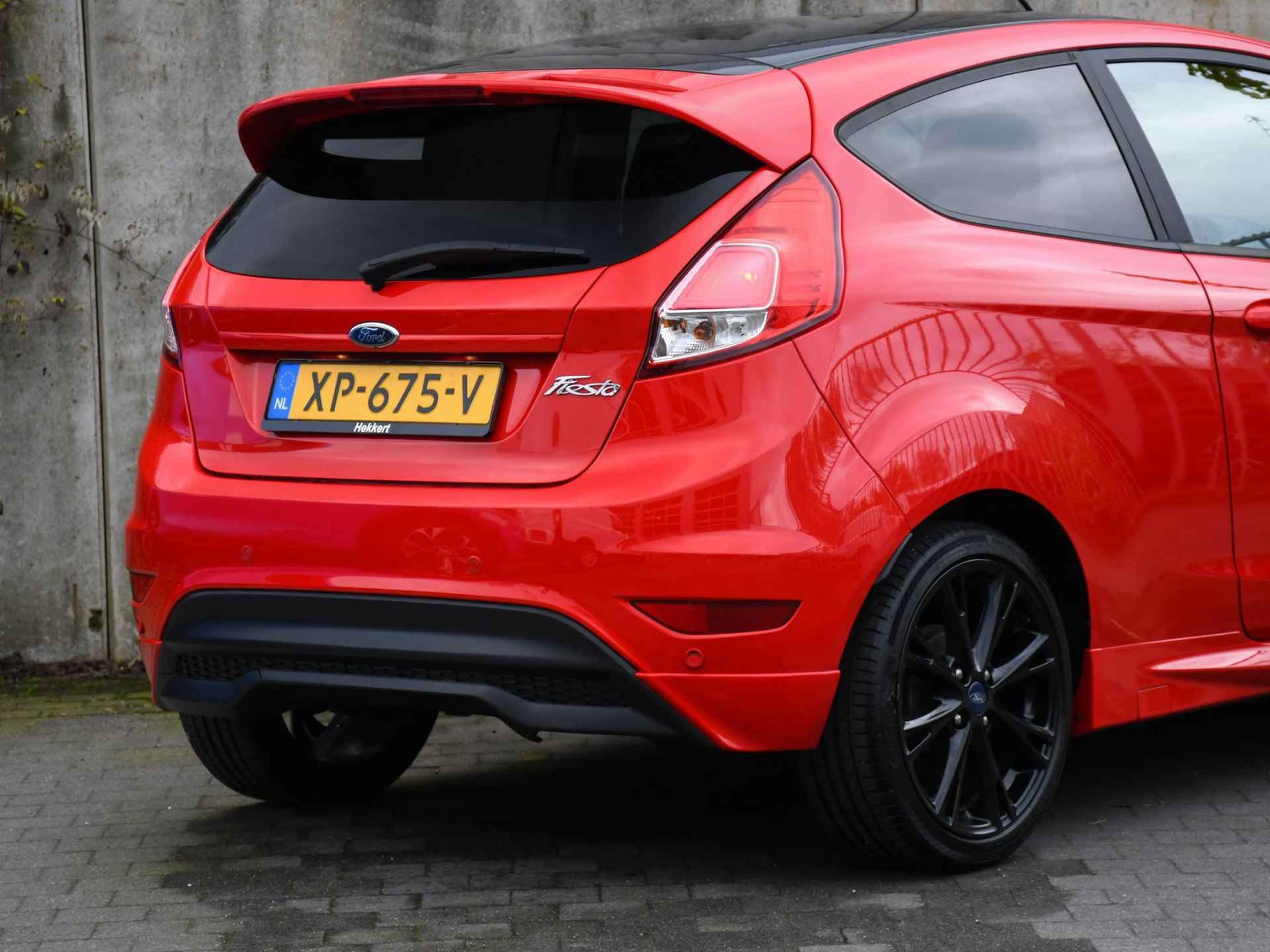 Ford Fiesta Red Edition 1.0 EcoBoost 140pk PDC ACHTER | QUICK CLEAR | 17''LM | NAVI | AIRCO | LED DAGRIJVERL. - 6/34