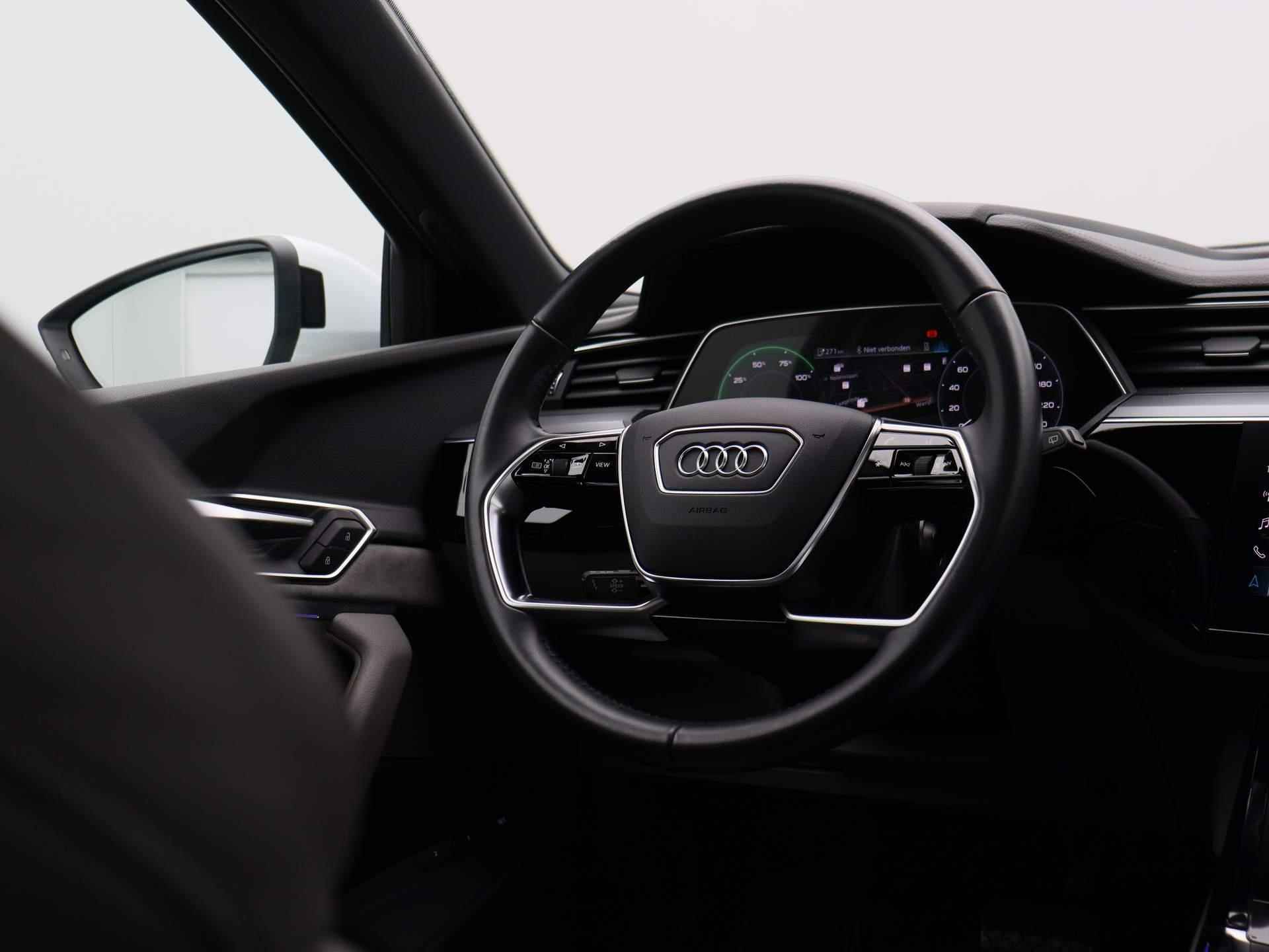 Audi e-tron e-tron 55 quattro advanced Pro Line Plus 95 kWh | Leder | LED Matrix | Bang&Olufsen | Head up display | Navigatie | Memory seats | Lichtmetalen velgen | Panoramadak |  Cruise control | 360 Camera | Parkeersensoren | Elektrische Kofferklep | - 11/53