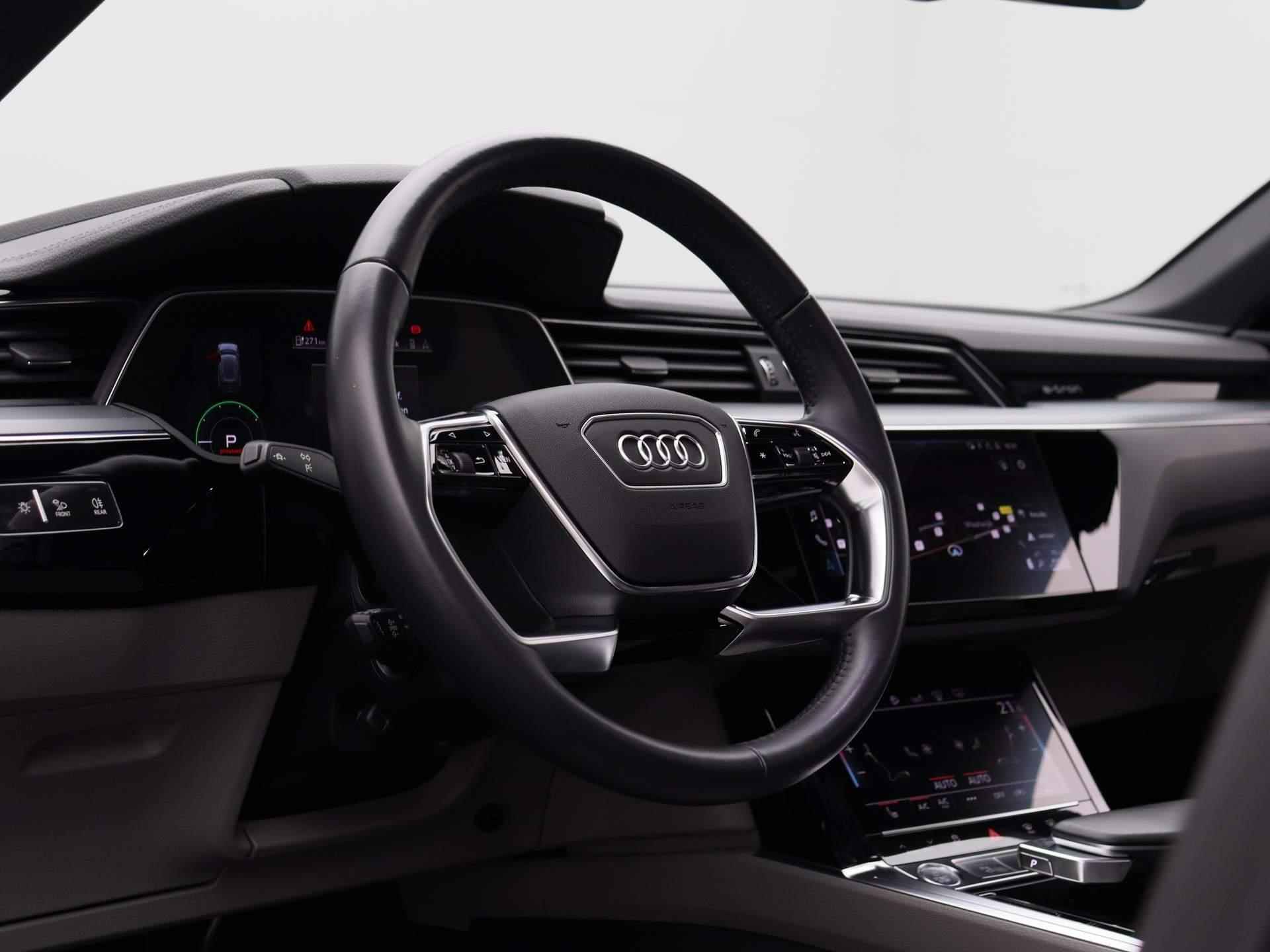Audi e-tron e-tron 55 quattro advanced Pro Line Plus 95 kWh | Leder | LED Matrix | Bang&Olufsen | Head up display | Navigatie | Memory seats | Lichtmetalen velgen | Panoramadak |  Cruise control | 360 Camera | Parkeersensoren | Elektrische Kofferklep | - 41/53