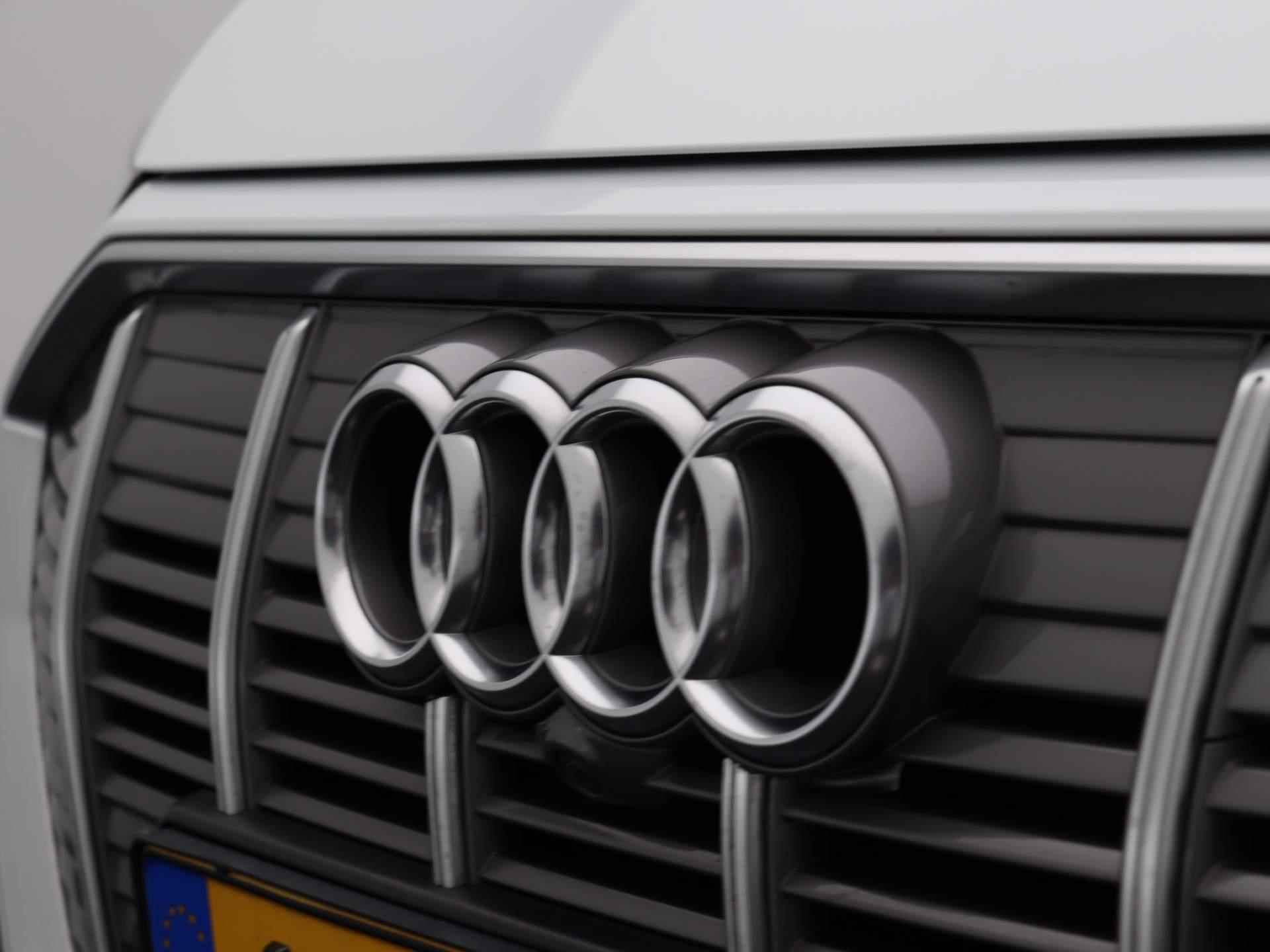 Audi e-tron e-tron 55 quattro advanced Pro Line Plus 95 kWh | Leder | LED Matrix | Bang&Olufsen | Head up display | Navigatie | Memory seats | Lichtmetalen velgen | Panoramadak |  Cruise control | 360 Camera | Parkeersensoren | Elektrische Kofferklep | - 49/53