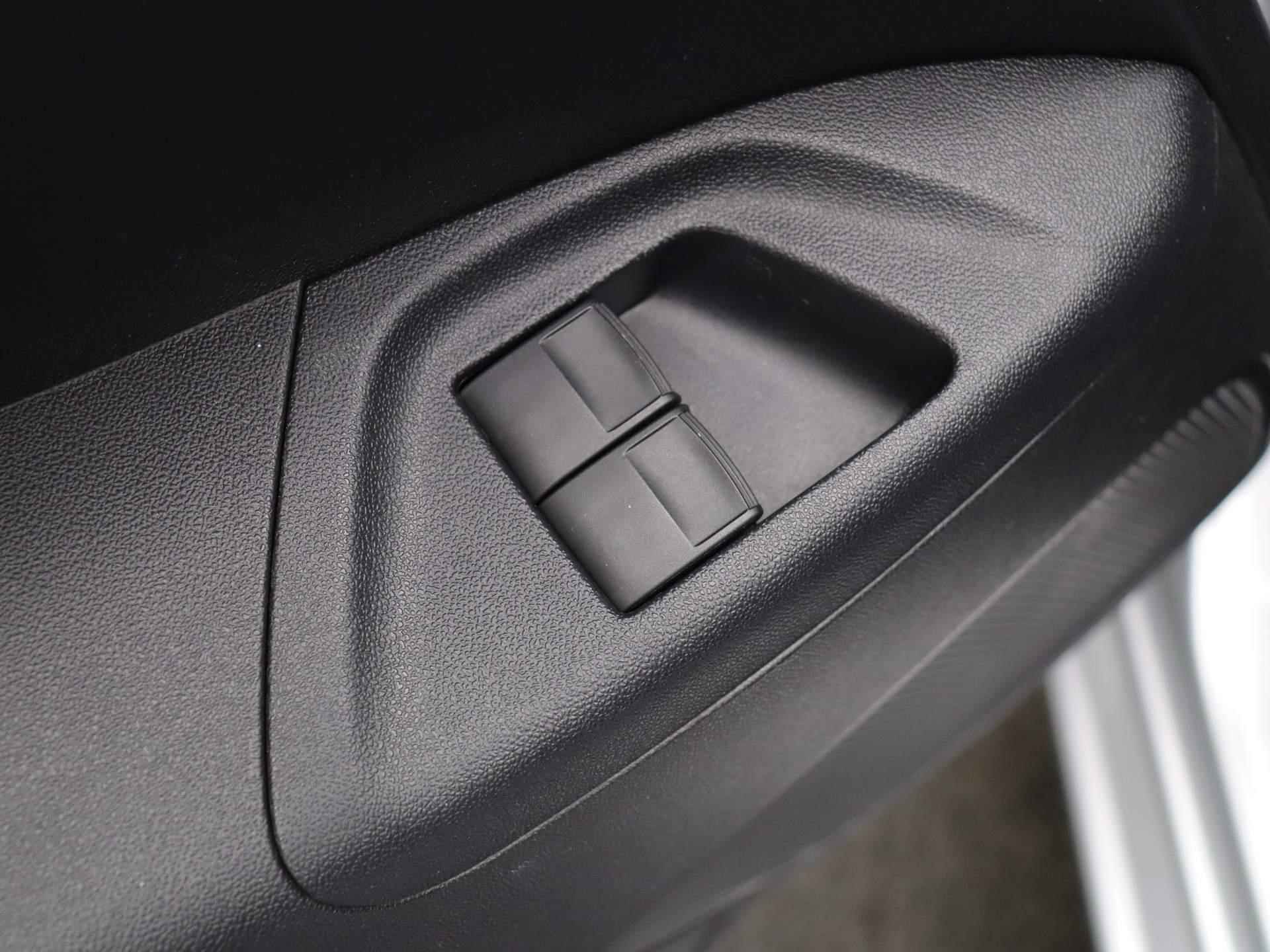 Toyota Aygo 1.0 VVT-i x-fun | Licht metalen velgen | Airco | Cruise control | Bluetooth | Elektrische ramen | - 15/35