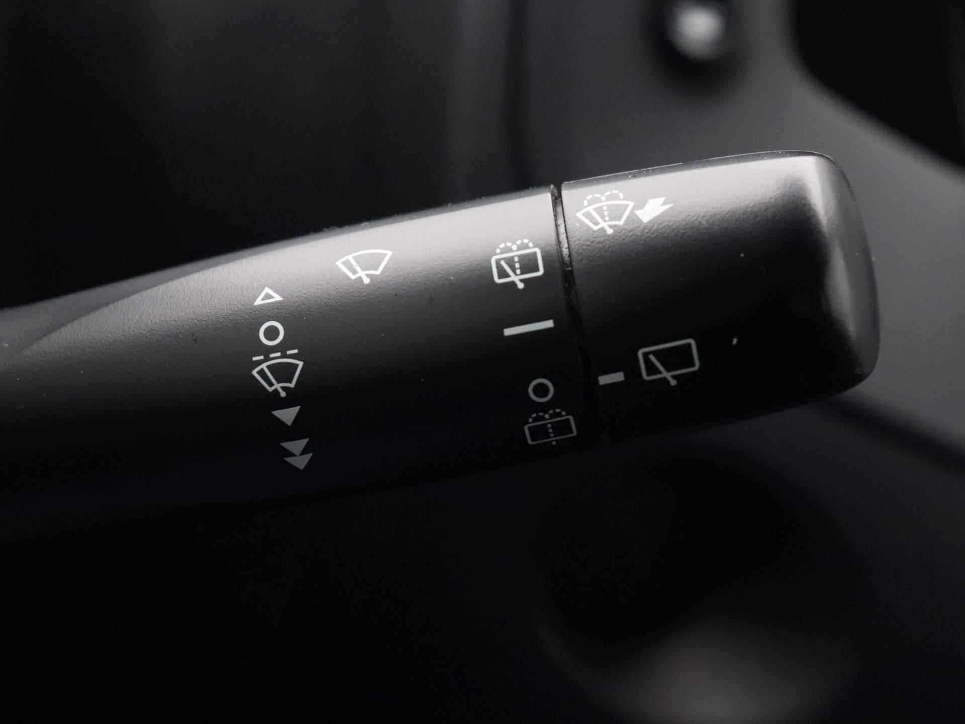 Toyota Aygo 1.0 VVT-i x-fun | Licht metalen velgen | Airco | Cruise control | Bluetooth | Elektrische ramen | - 24/35