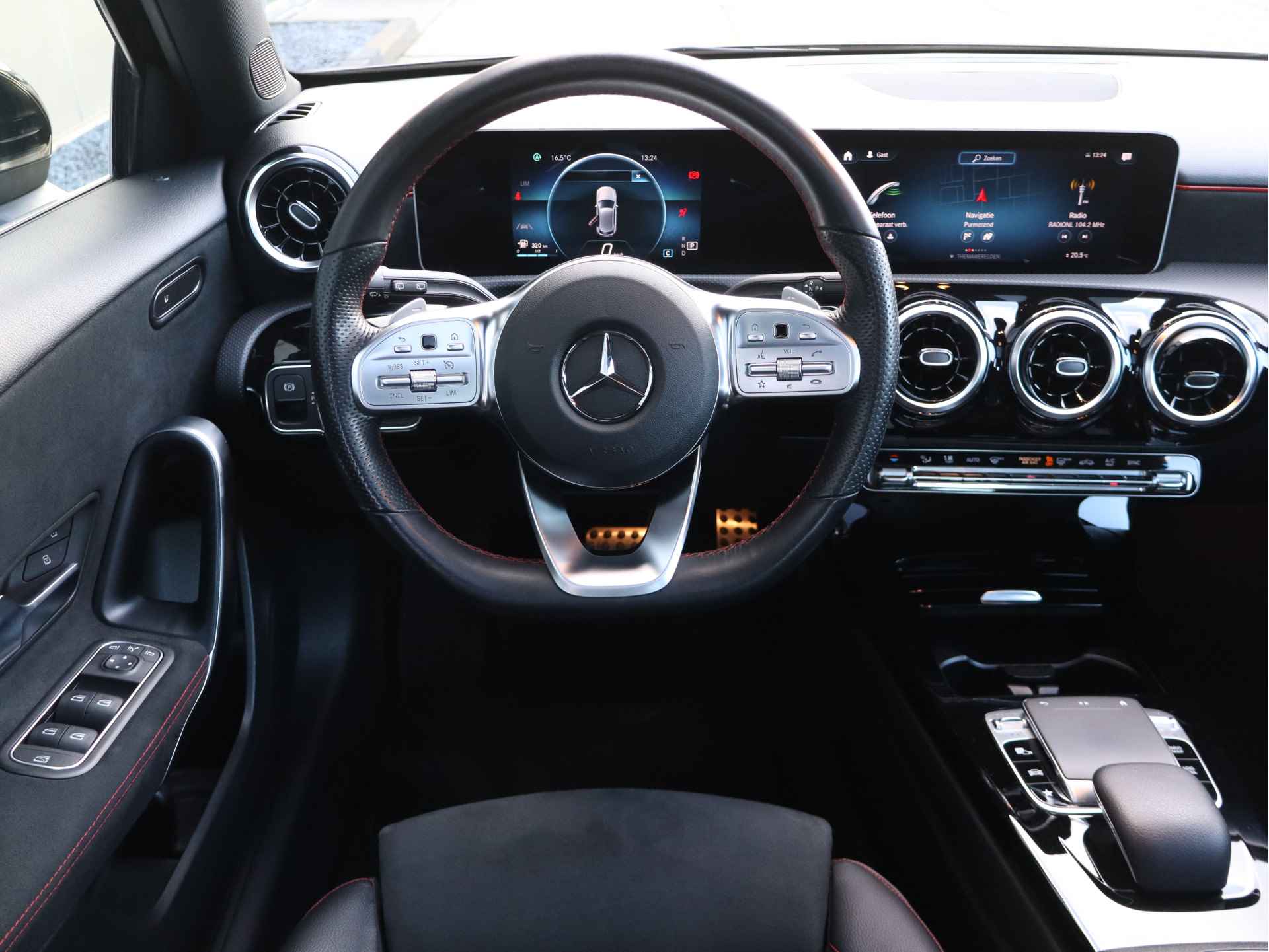 Mercedes-Benz A-Klasse 200 Business Solution AMG NL-Auto!! Schuifdak I Carplay I Camera - 8/34