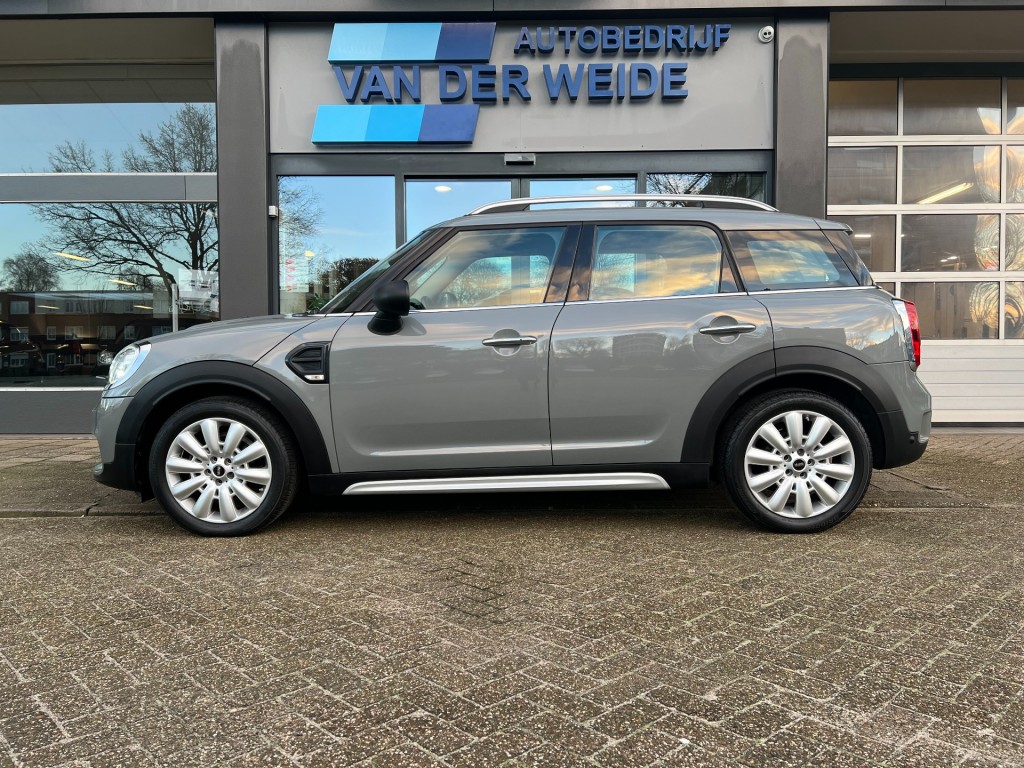 MINI Countryman 1.5 ONE SALT