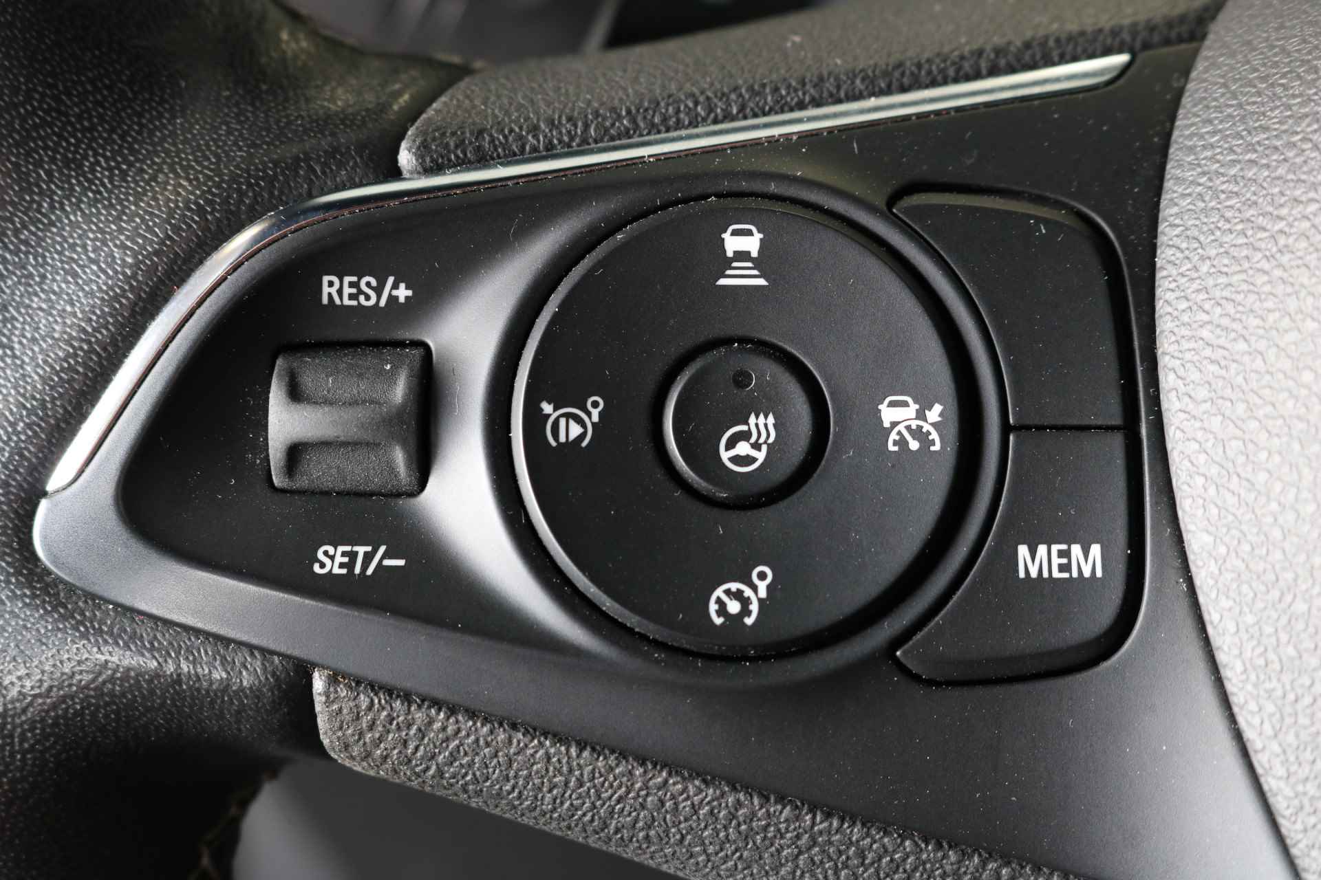 Opel Mokka 1.2 Turbo Ultimate 130 Automaat | Navi | Camera | Verwarmde voorstoelen | Leder Alcantara | Keyless entry | DAB | Cruise control adaptief | - 28/51