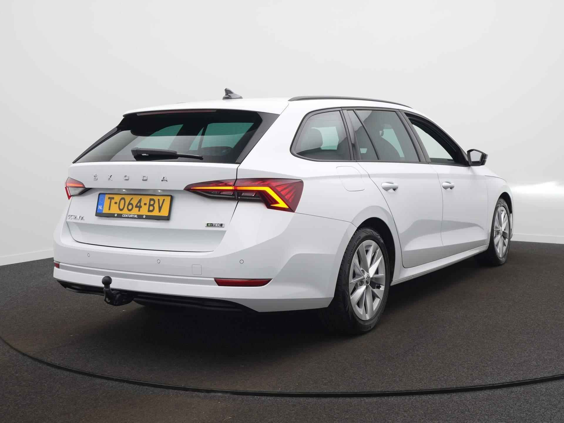 Skoda Octavia Combi 1.0 e-TSI Sport Business DSG / Stoelverwarming / Elek. Trekhaak / Navigatie - 5/54