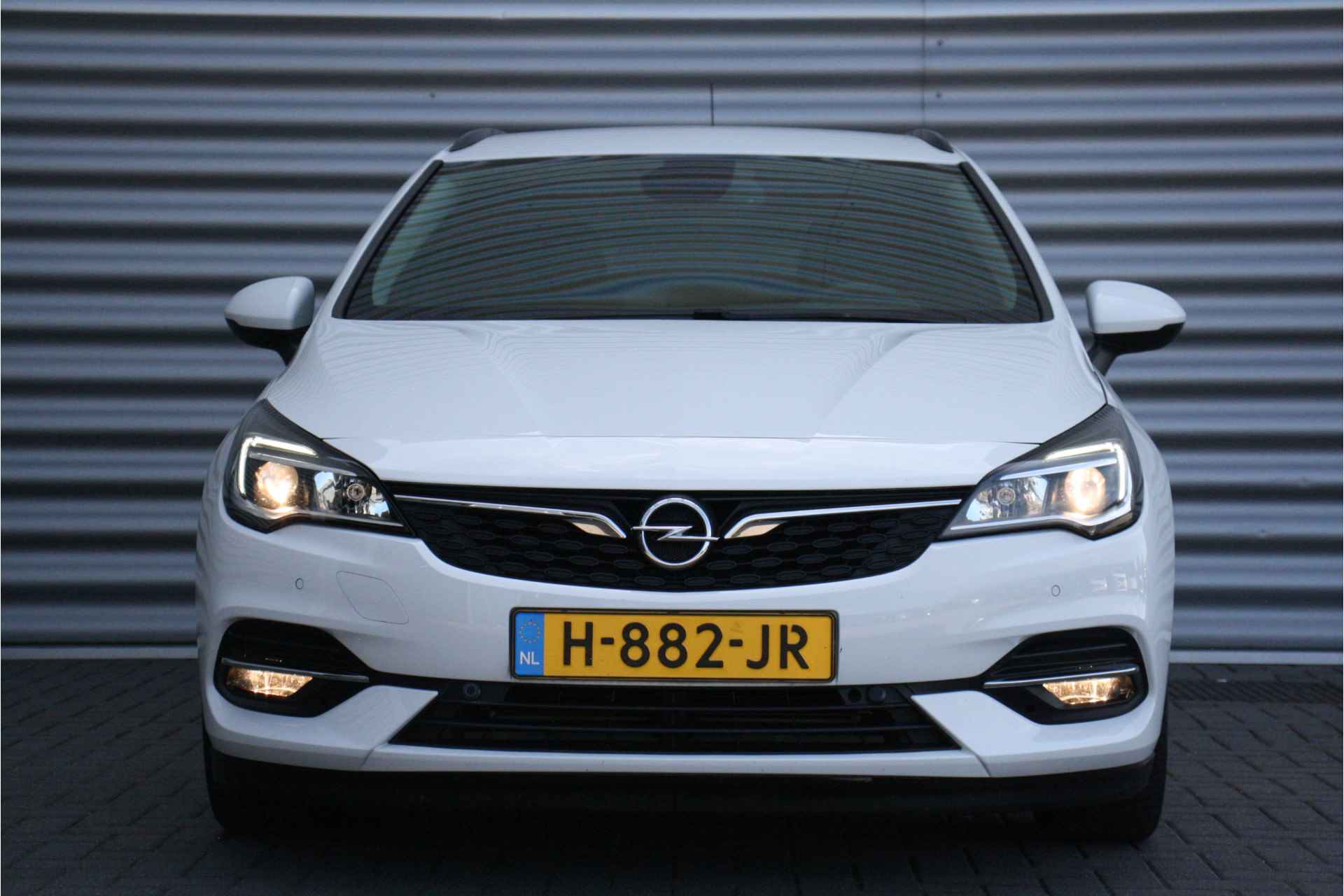 Opel Astra SPORTS TOURER 1.2 TURBO 110PK EDITION+ / NAVI / CLIMA / LED / AGR / PDC / 16" LMV / CAMERA / BLUETOOTH / CRUISECONTROL / NIEUWST - 5/37