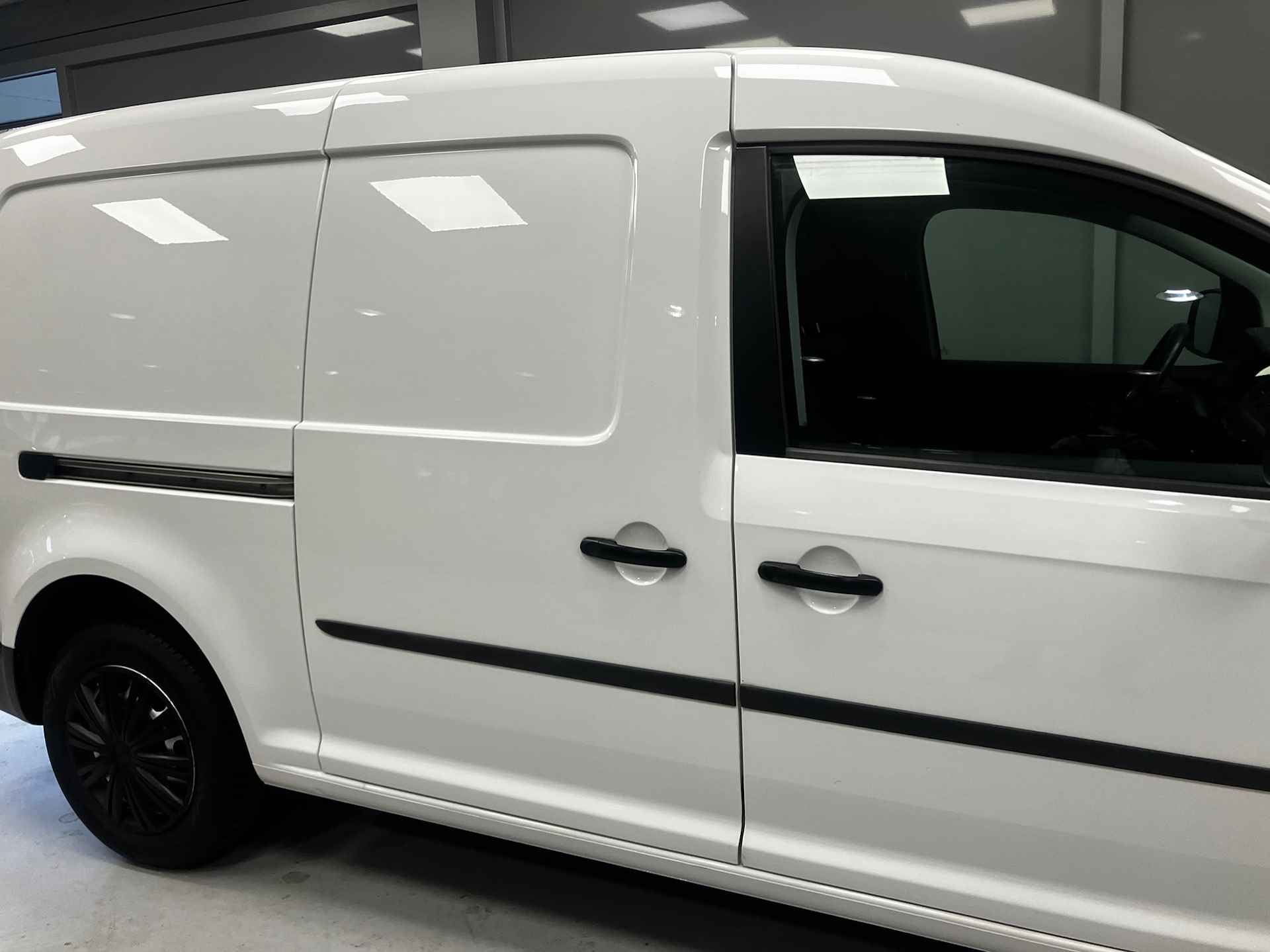 Volkswagen Caddy L2H1 Maxi Trendline 2.0TDi | Trekhaak | Airco | Betimmering | Cruise control | - 19/32