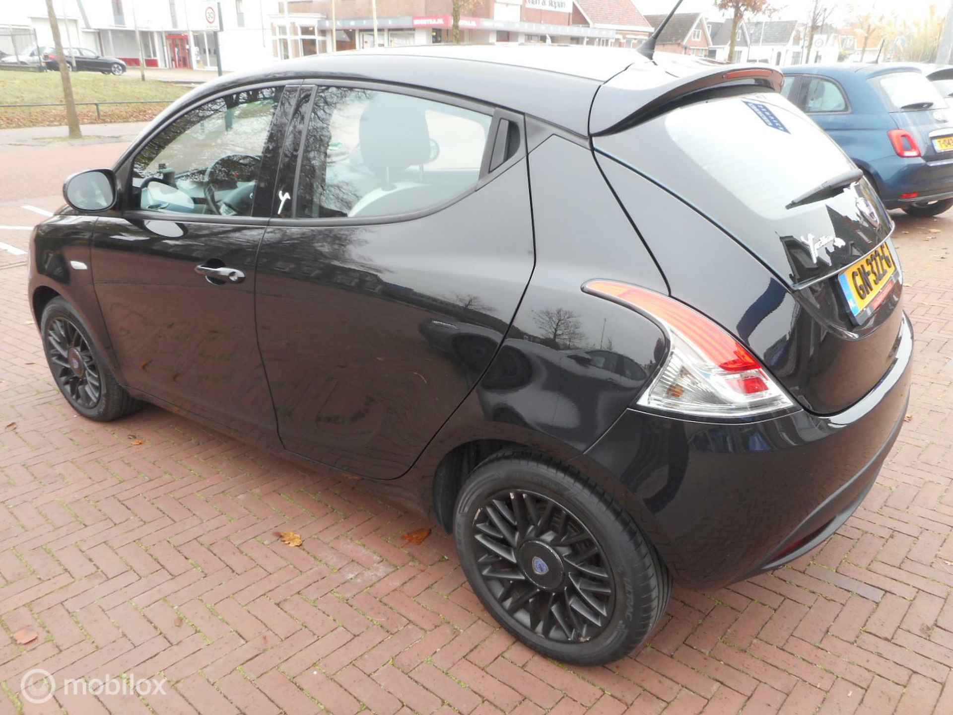 Lancia Ypsilon TwinAir Turbo 80 Elefantino Plus - 5/31