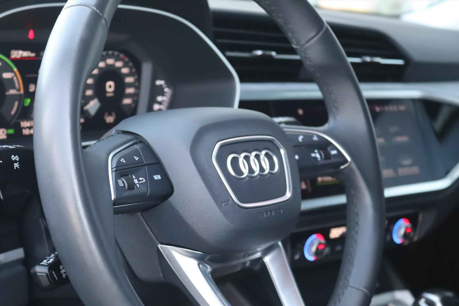 Audi Q3 45TFSIe 245PK PHEV AUTOMAAT BLACK E.D. Navi Carplay | Adapt.Cruise | Keyless | Virtual Cockpit | Verwarmde Sportstoelen | Electr.Klep | - 16/59