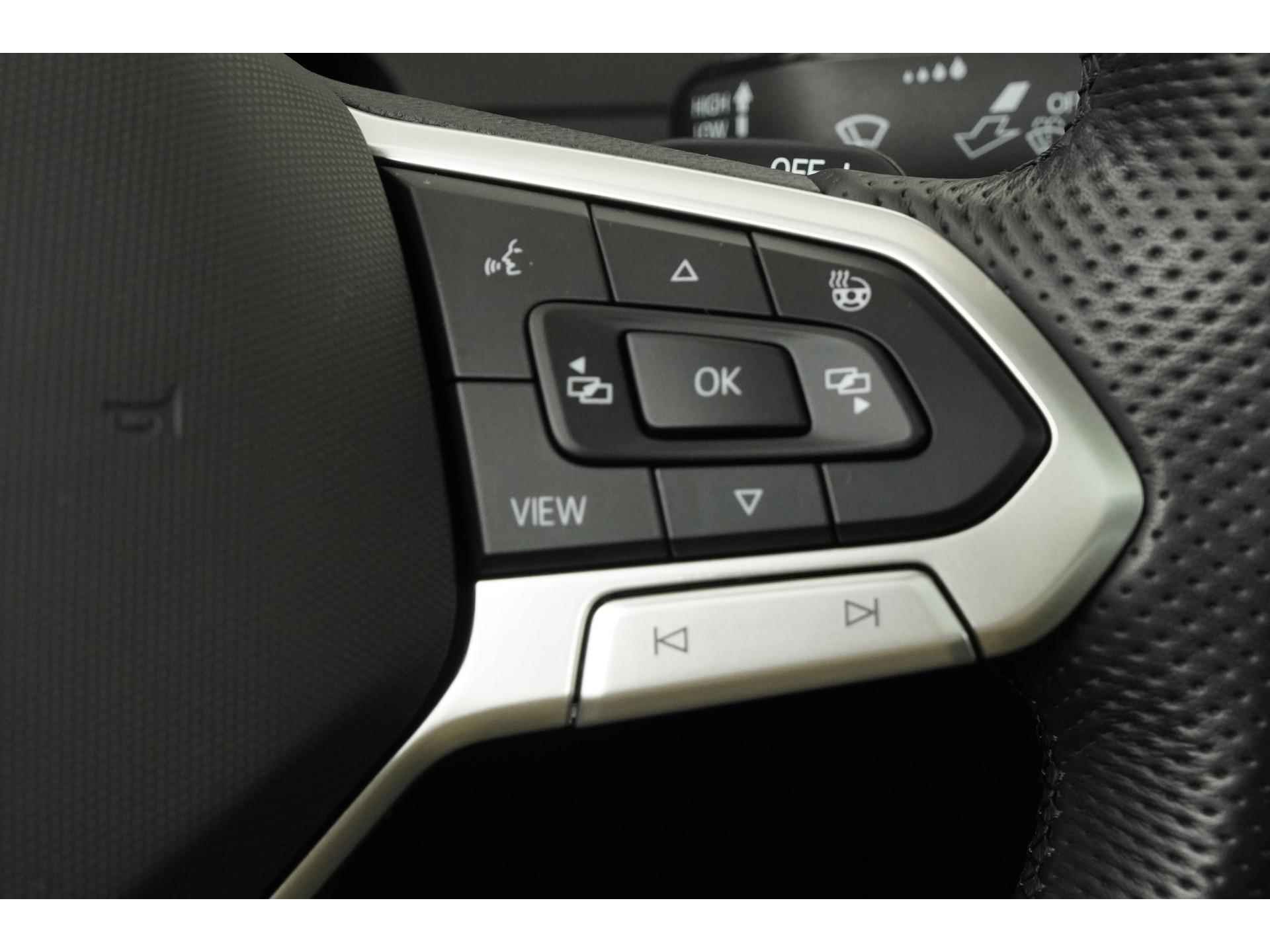 Volkswagen Passat 1.4 TSI PHEV GTE | Digital Cockpit | DCC | Schuifdak | Trekhaak | Zondag Open! - 9/40