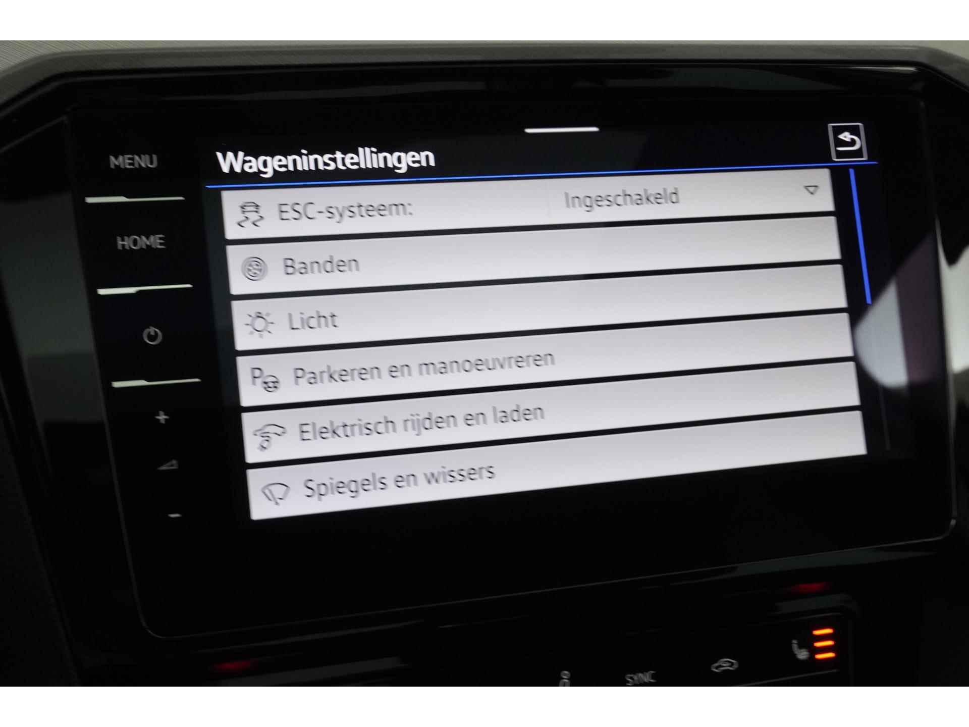 Volkswagen Passat 1.4 TSI PHEV GTE | Digital Cockpit | DCC | Schuifdak | Trekhaak | Zondag Open! - 18/40