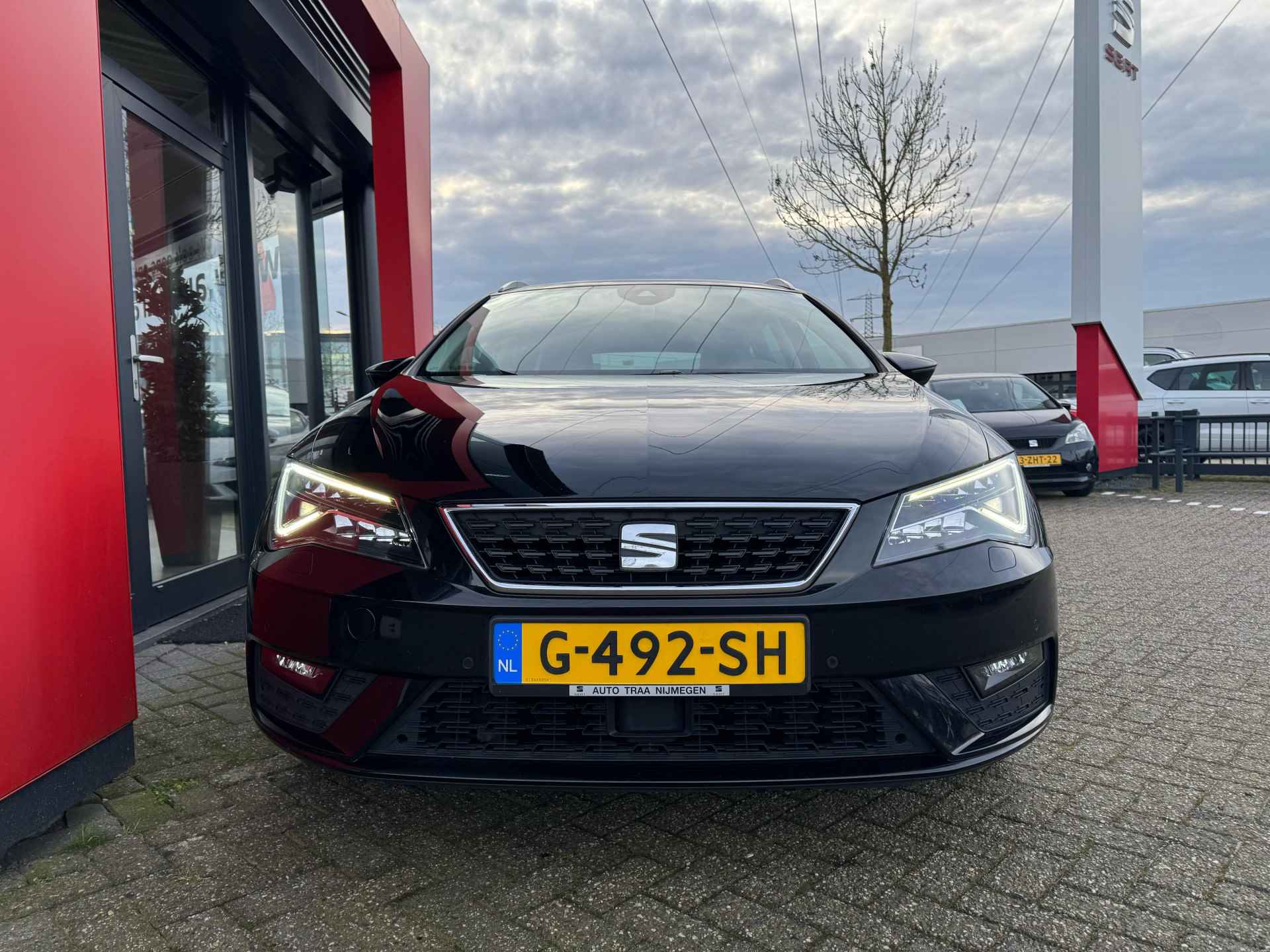 SEAT León ST 1.0 TSI Style Ultimate Edition / Alcantara / Beats Audio / Trekhaak / Full Led / - 18/19