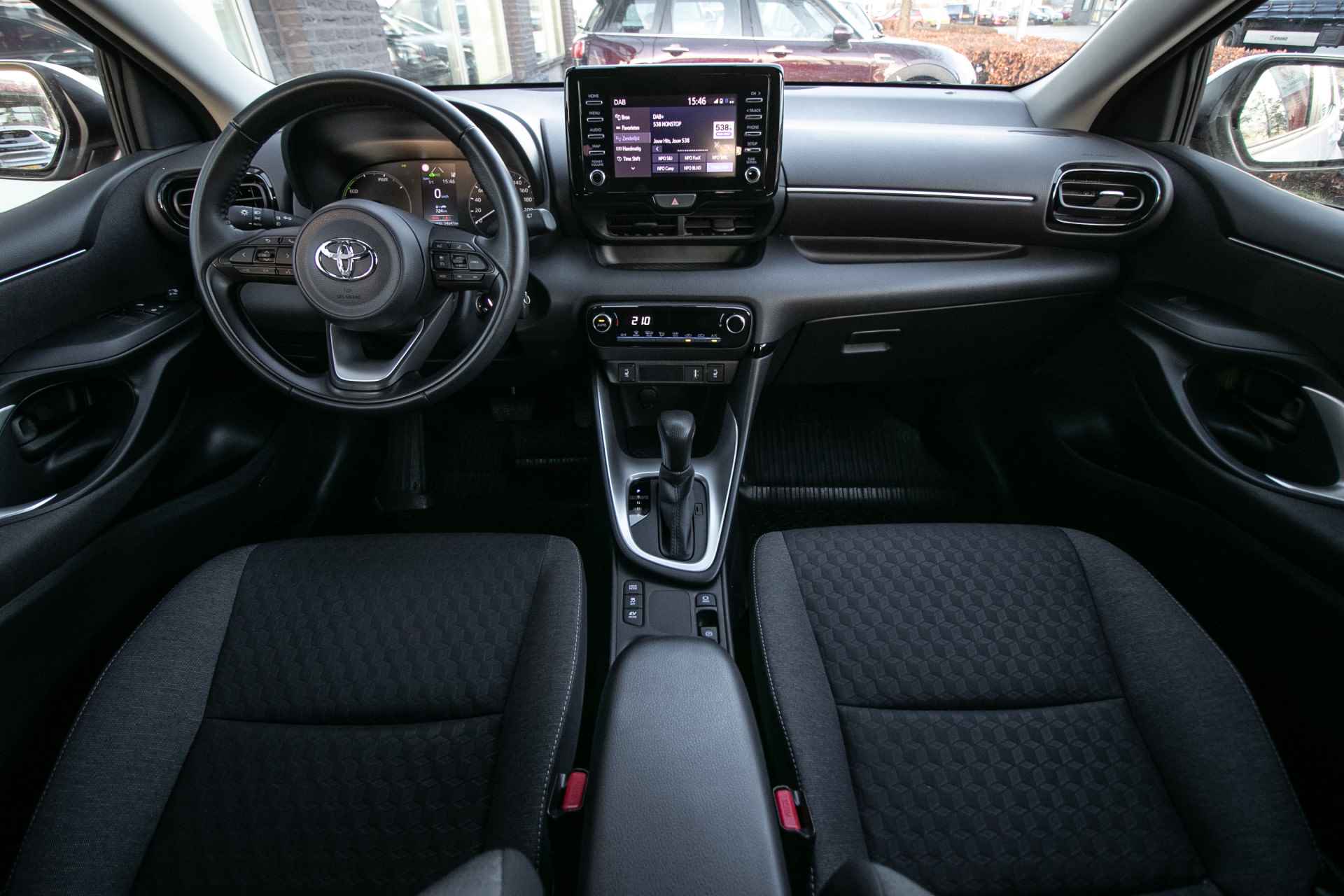 Toyota Yaris 1.5 Hybrid Active - All-in rijklrprs | clima | Apple cp/Android auto - 13/37