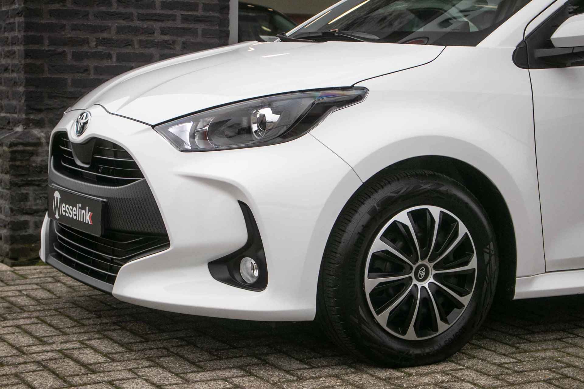 Toyota Yaris 1.5 Hybrid Active - All-in rijklrprs | clima | Apple cp/Android auto - 28/37