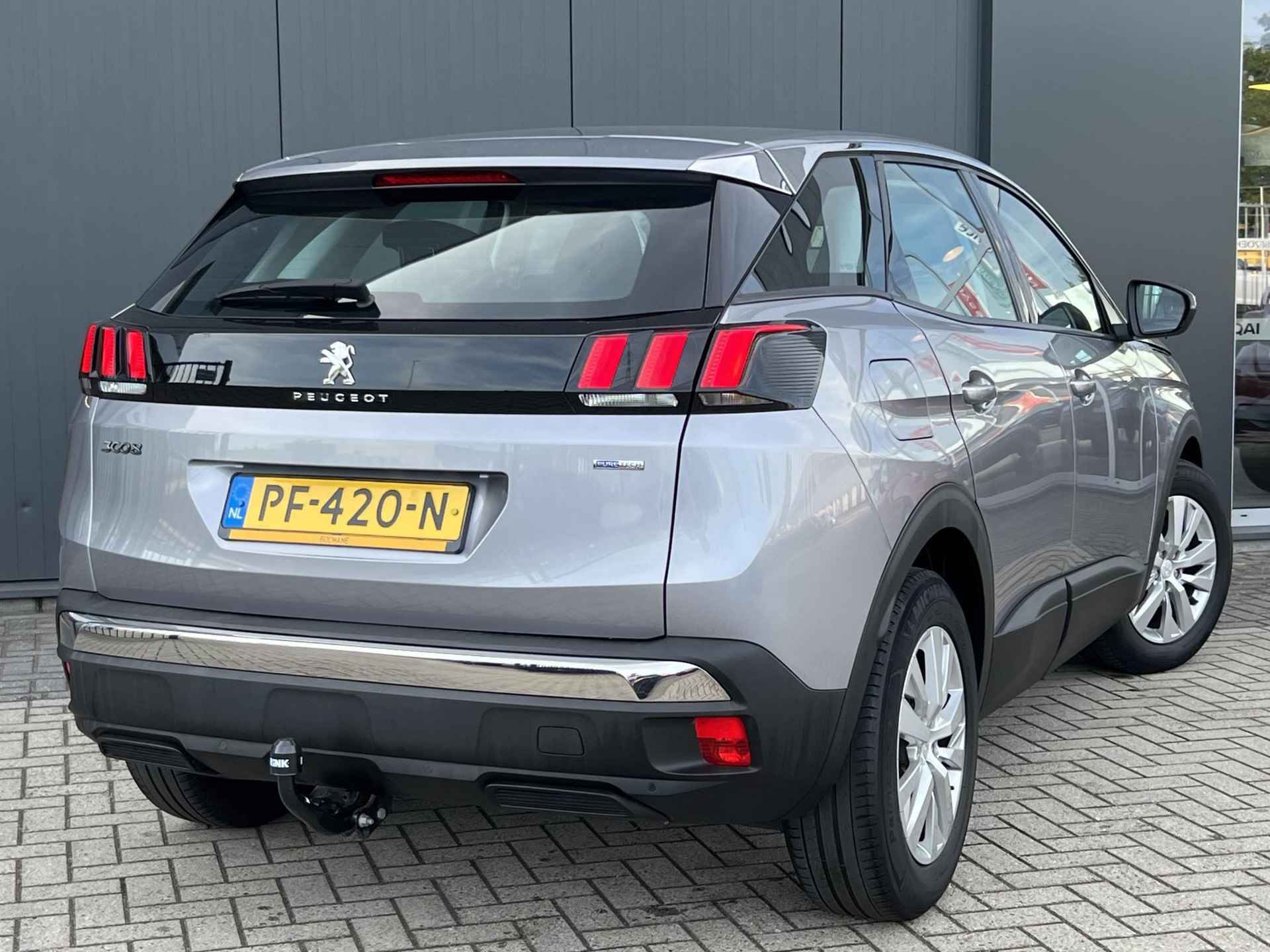 Peugeot 3008 1.2 PureTech Blue Lease Executive - 9/29