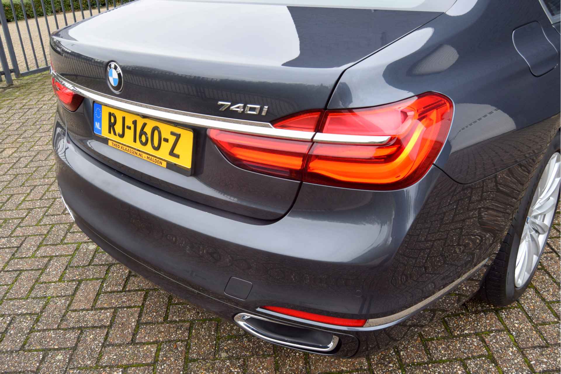 BMW 7 Serie 740i High Executive Innovation Head-Up Soft Close 360 camera Harman Kardon massage - 9/76