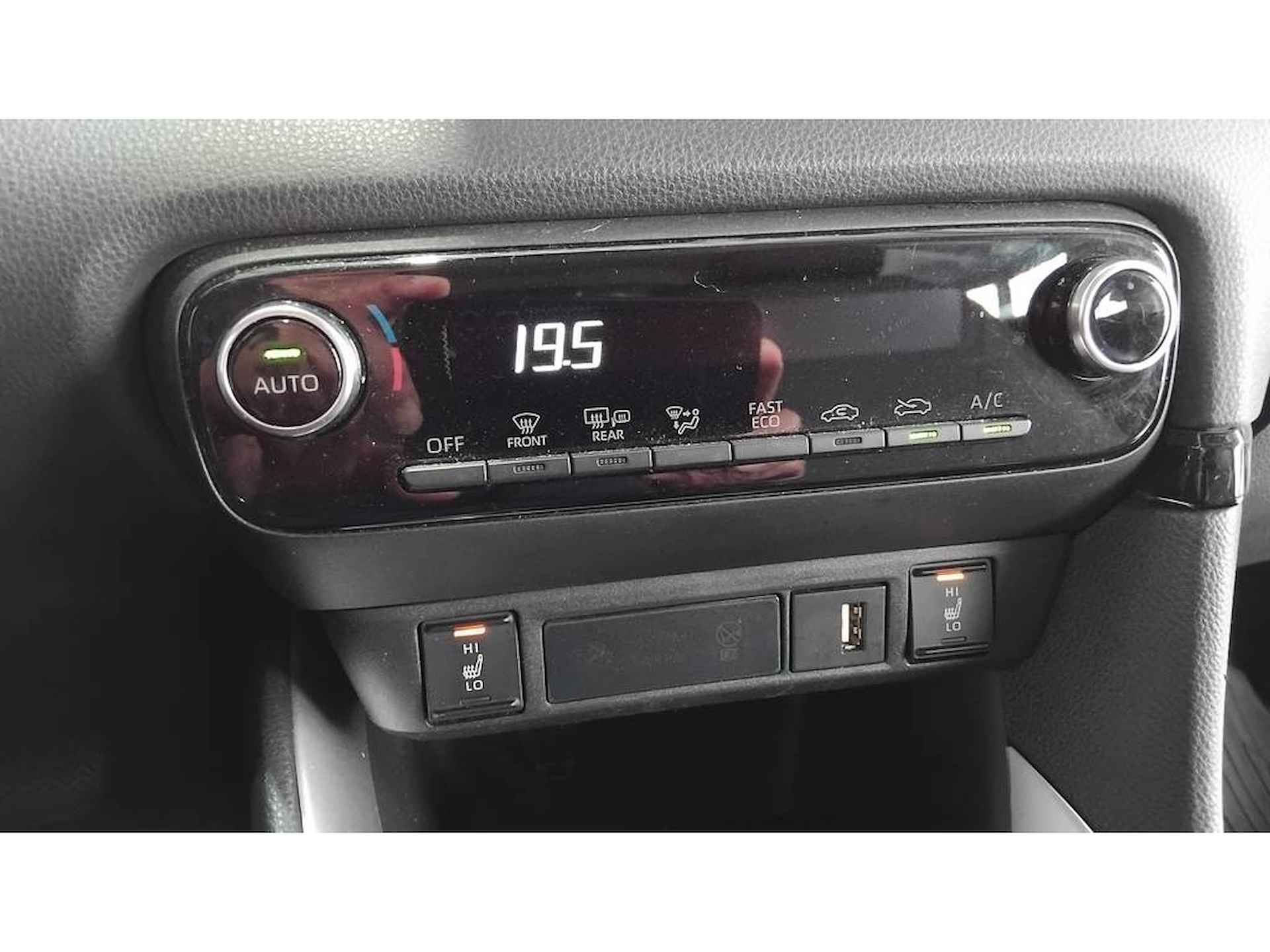 Toyota Yaris 1.5 Hybrid Active Apple-carplay stoelverw - 13/18