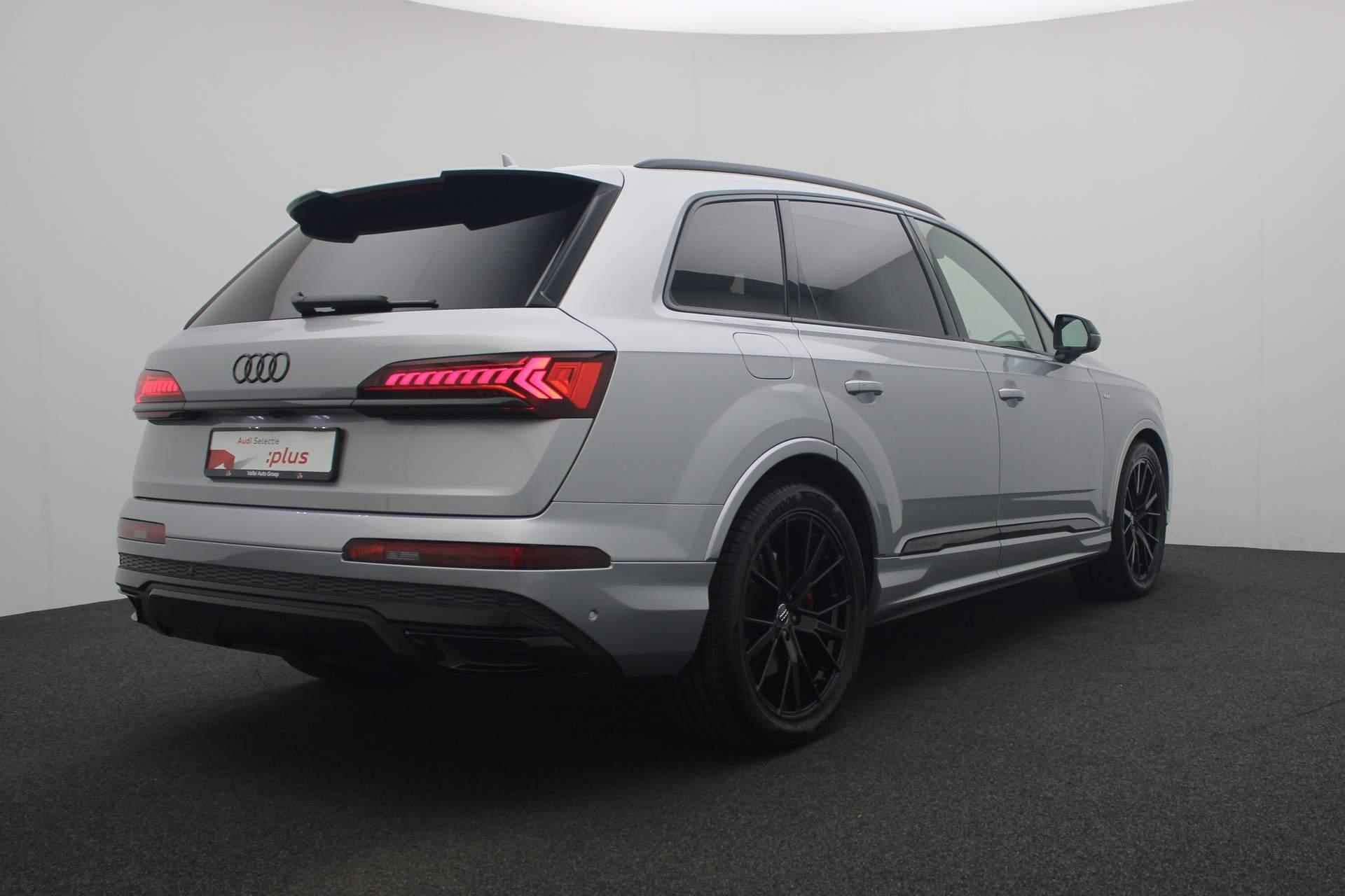 Audi Q7 60 TFSI e 455PK tiptronic quattro Pro Line S Competition | Pano | Nachtzicht | B&O Advanced | Laser LED | Alcantara hemel | HUD | Leer | 21 inch | Zwart optiek | Softclose - 5/57