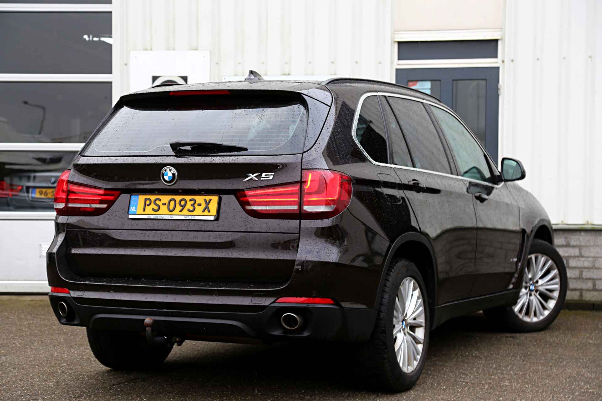 BMW X5 xDrive30d*Perfect Onderh.*Panodak/Trekhaak/HUD/Stoelverw./Leder/Memorie/Elek. Klep/Adap. LED/Camera/Standkachel/Parkeersens.V+A/ - 2/12