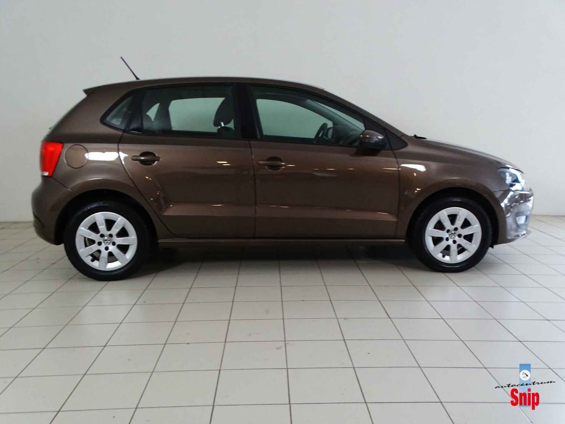 Volkswagen Polo 1.2 TSI BlueMotion Trend Edition - 5/24