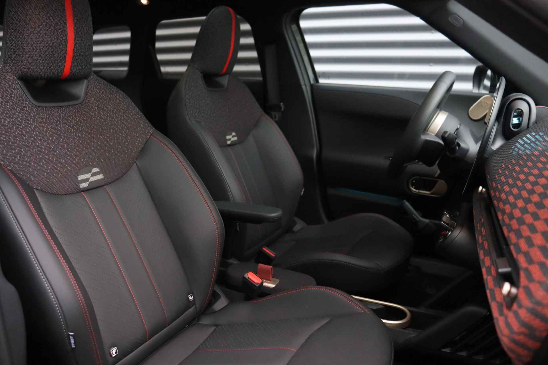 Mini Aceman SE | John Cooper Works Uitvoering | Pakket XL + Panodak + Driving Assistant Plus + Parking Assistant Plus + Head-Up + Elektr. Stoelen + Harman Kardon + 19'' LMV - 8/34