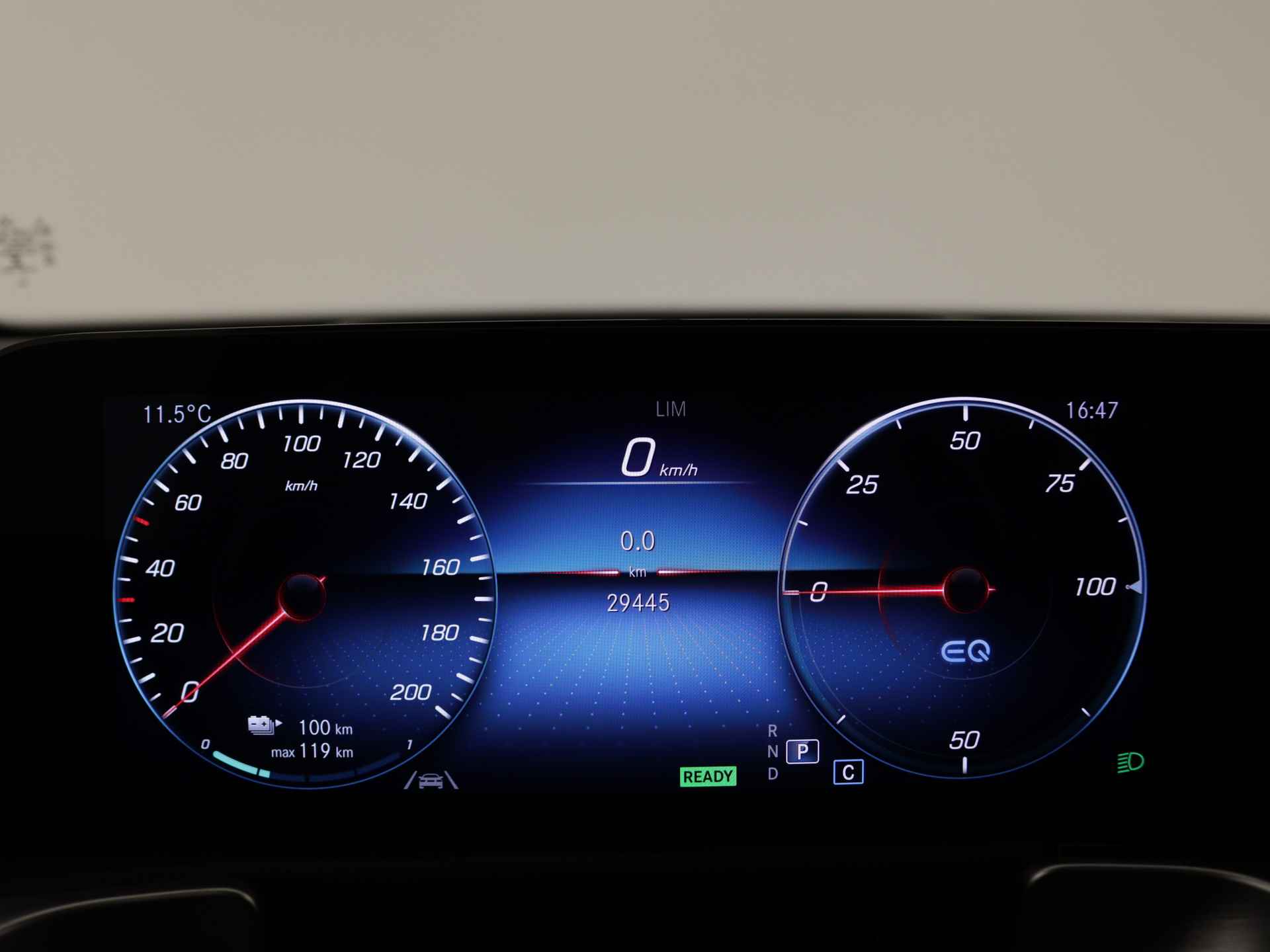 Mercedes-Benz EQB 300 4MATIC AMG Line 67 kWh | Panoramadak | Head-up Display | 360 Camera | Navigatie | Stoelgeheugen | | Inclusief 24 maanden Mercedes-Benz Certified garantie voor Europa. - 7/44