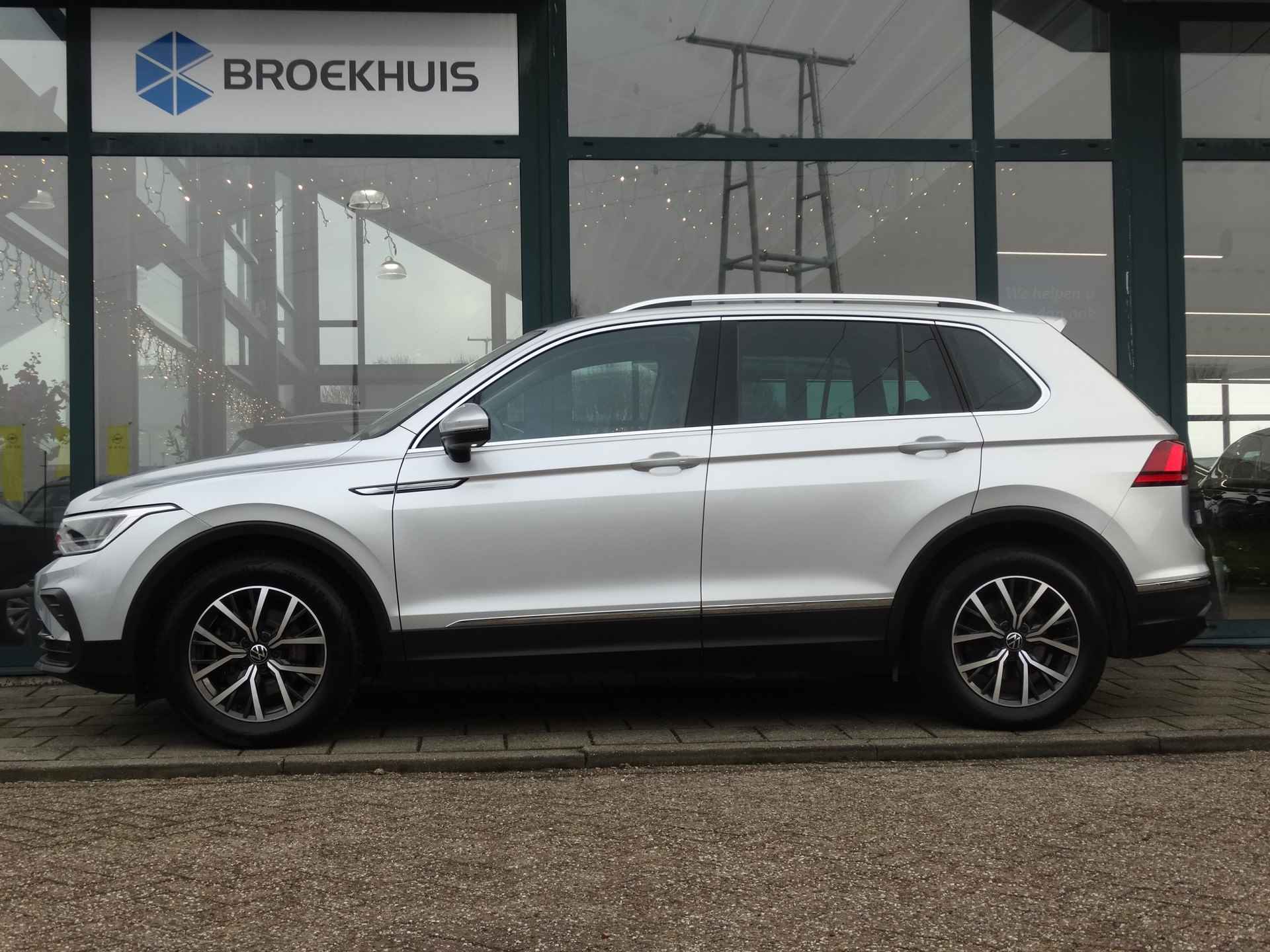 Volkswagen Tiguan 1.5 TSI Life Business - 2/36