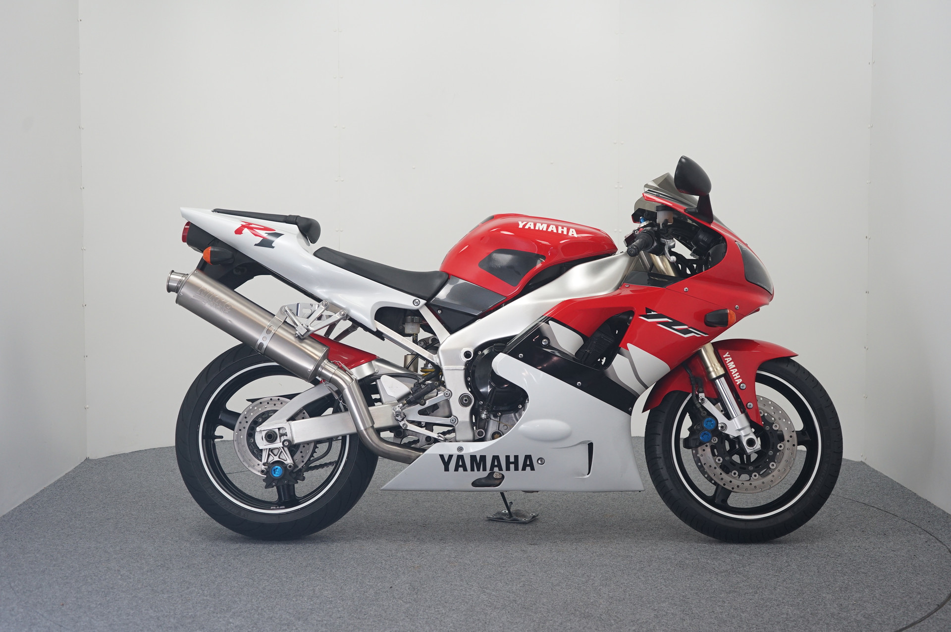 Yamaha YZF-R1