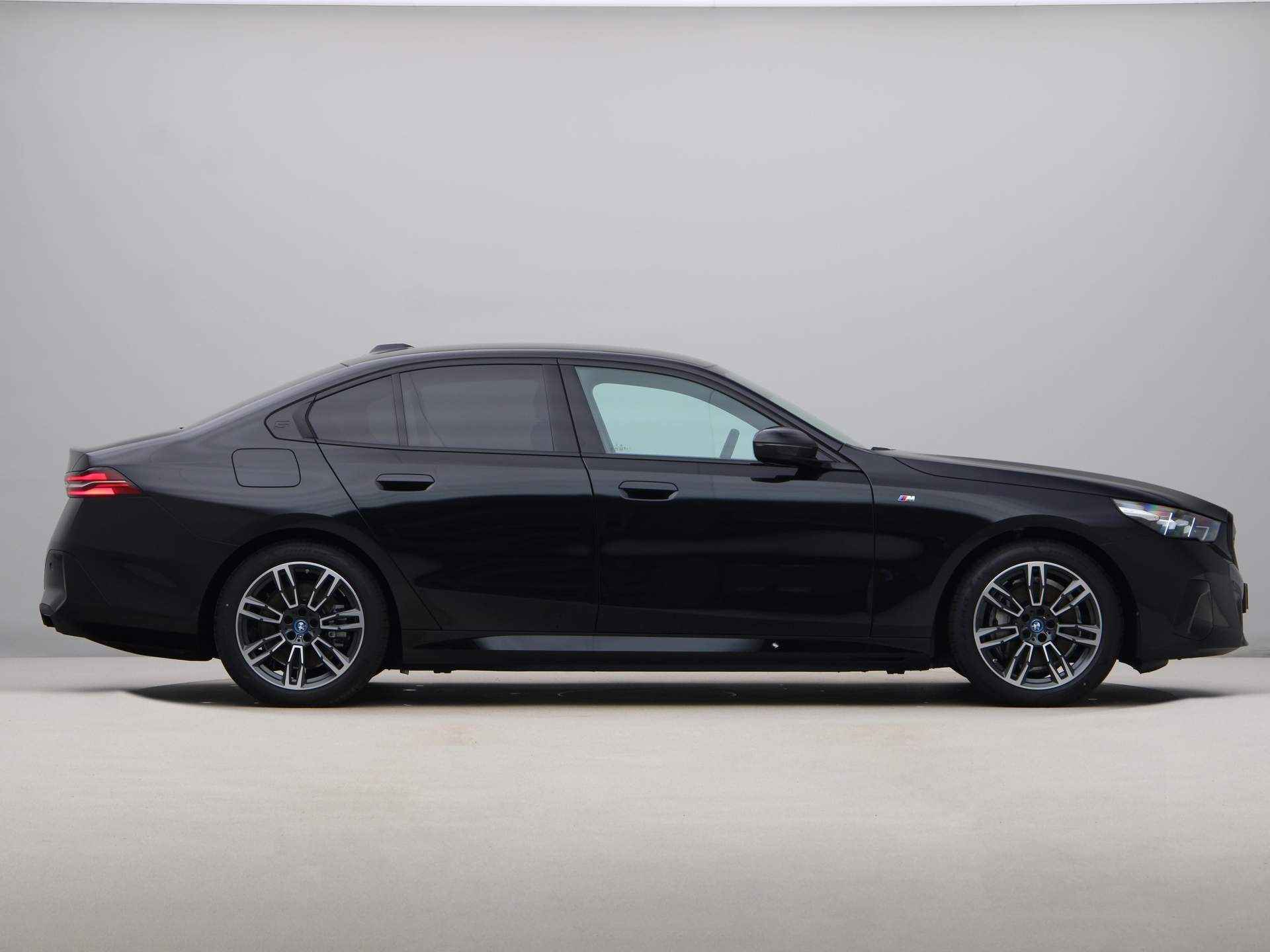 BMW i5 eDrive40 Sedan M-Sport Edition 84 kWh - 9/27