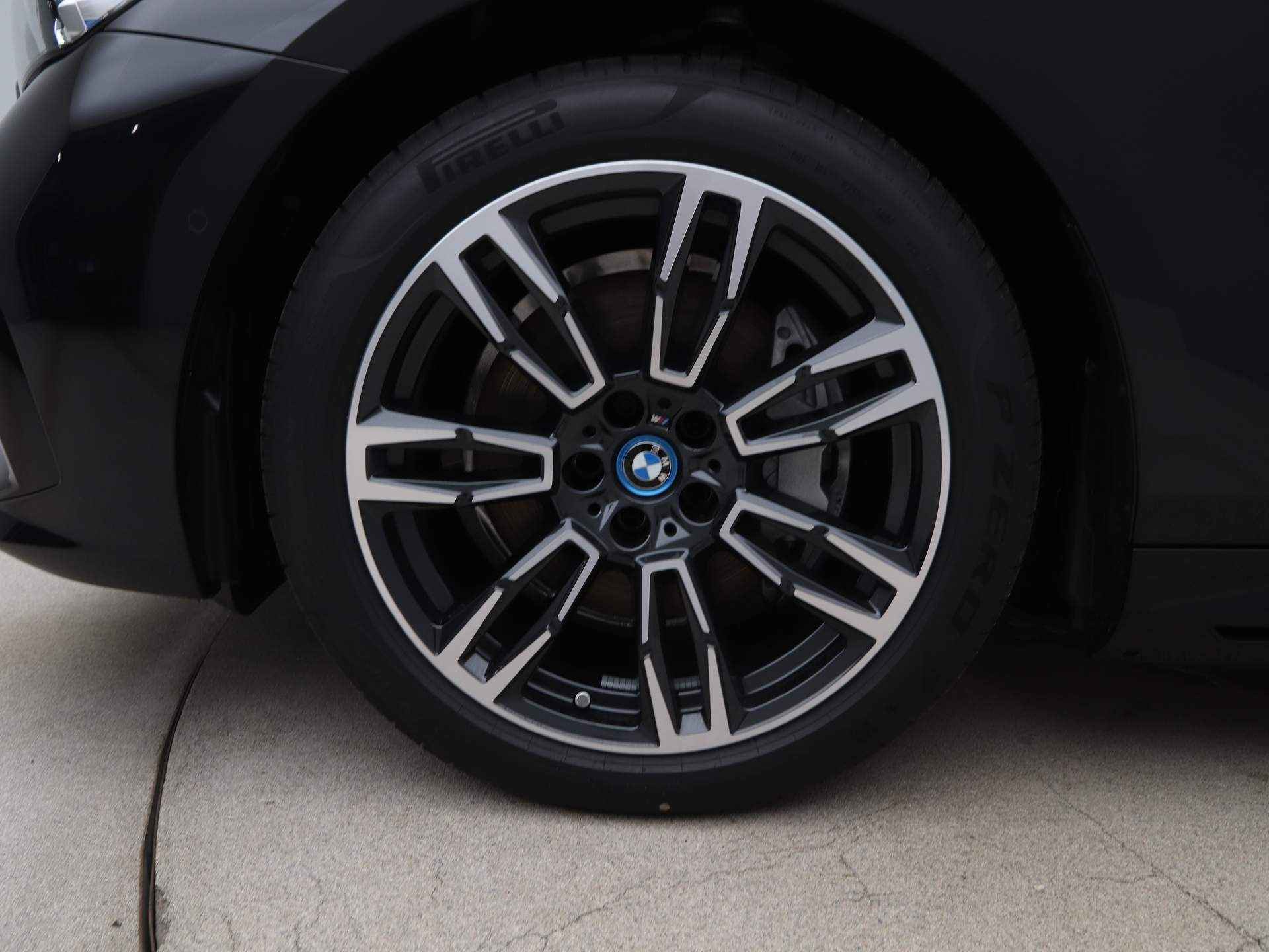 BMW i5 eDrive40 Sedan M-Sport Edition 84 kWh - 20/27