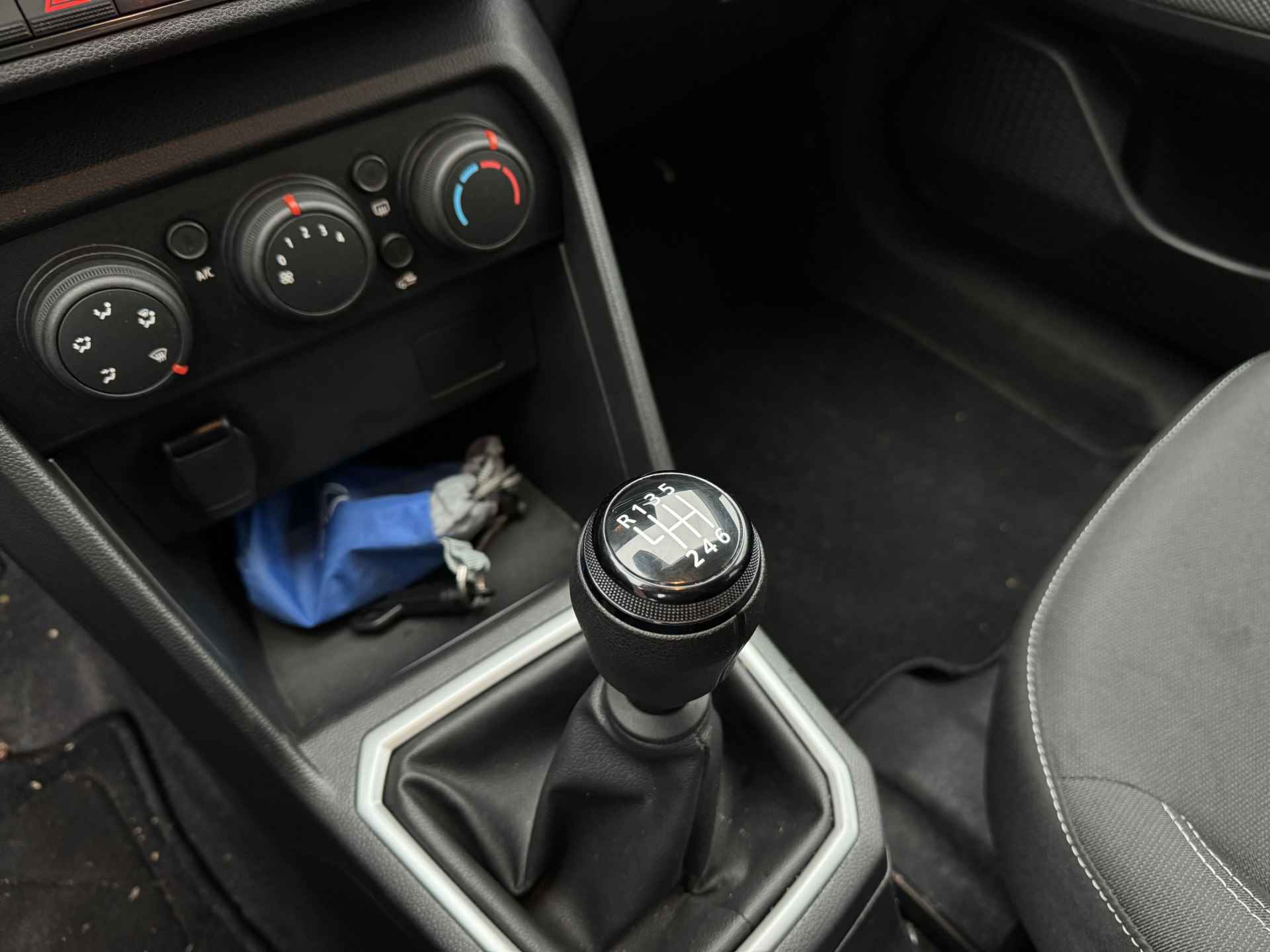 Dacia Jogger 1.0 TCe Bi-Fuel Comfort 7p. | All seasonbanden | - 23/24